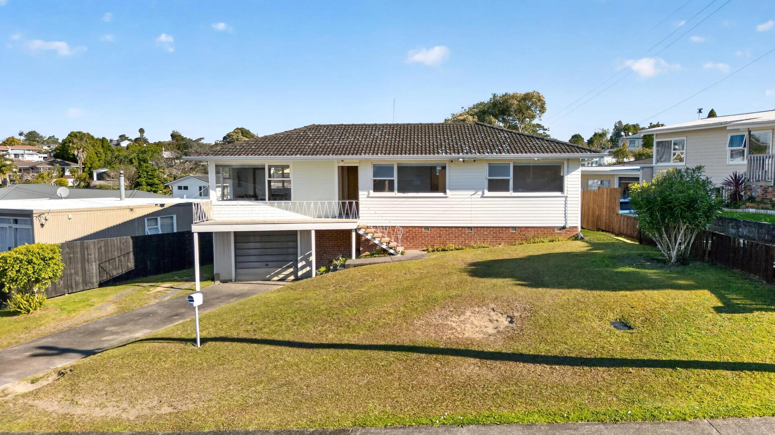55 Royal View Road 1.jpg