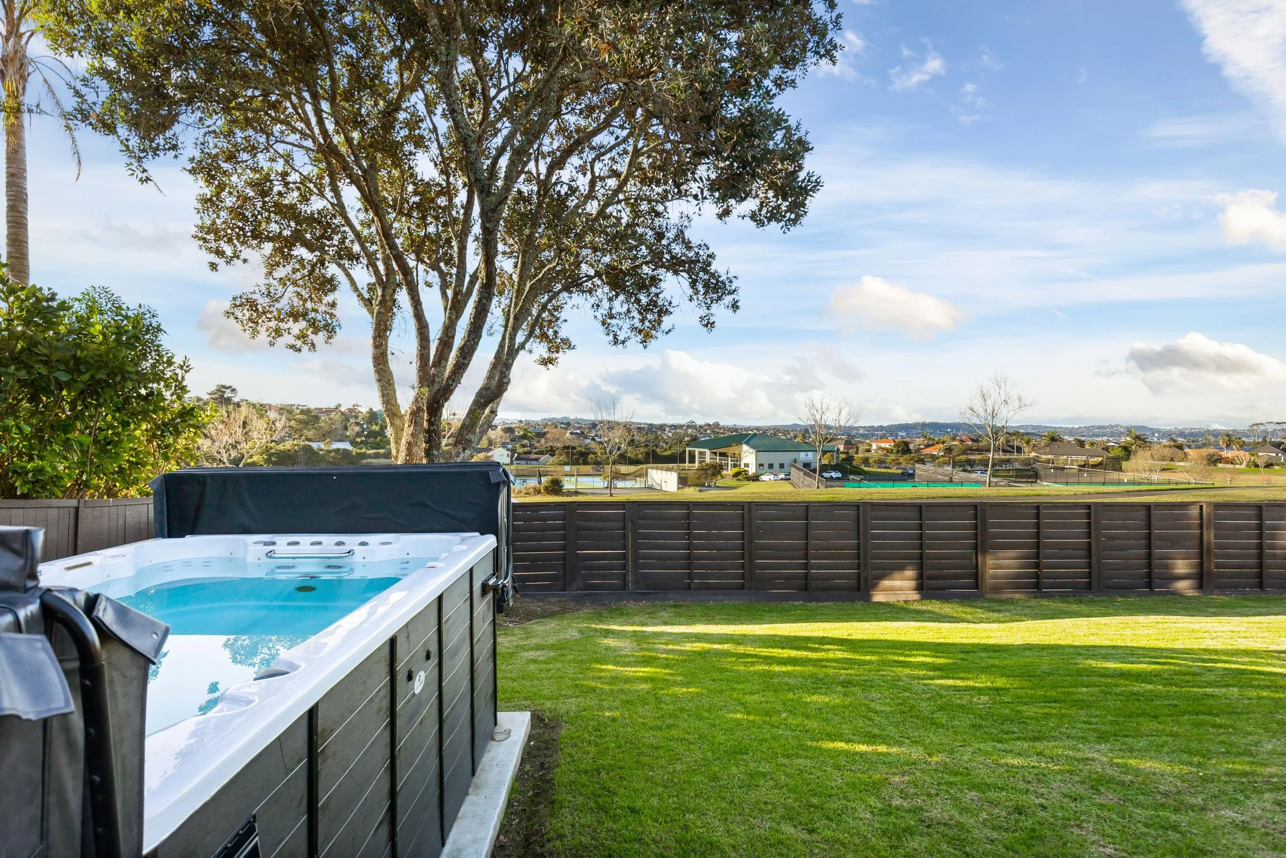 22 Matisse Drive 11a.jpg