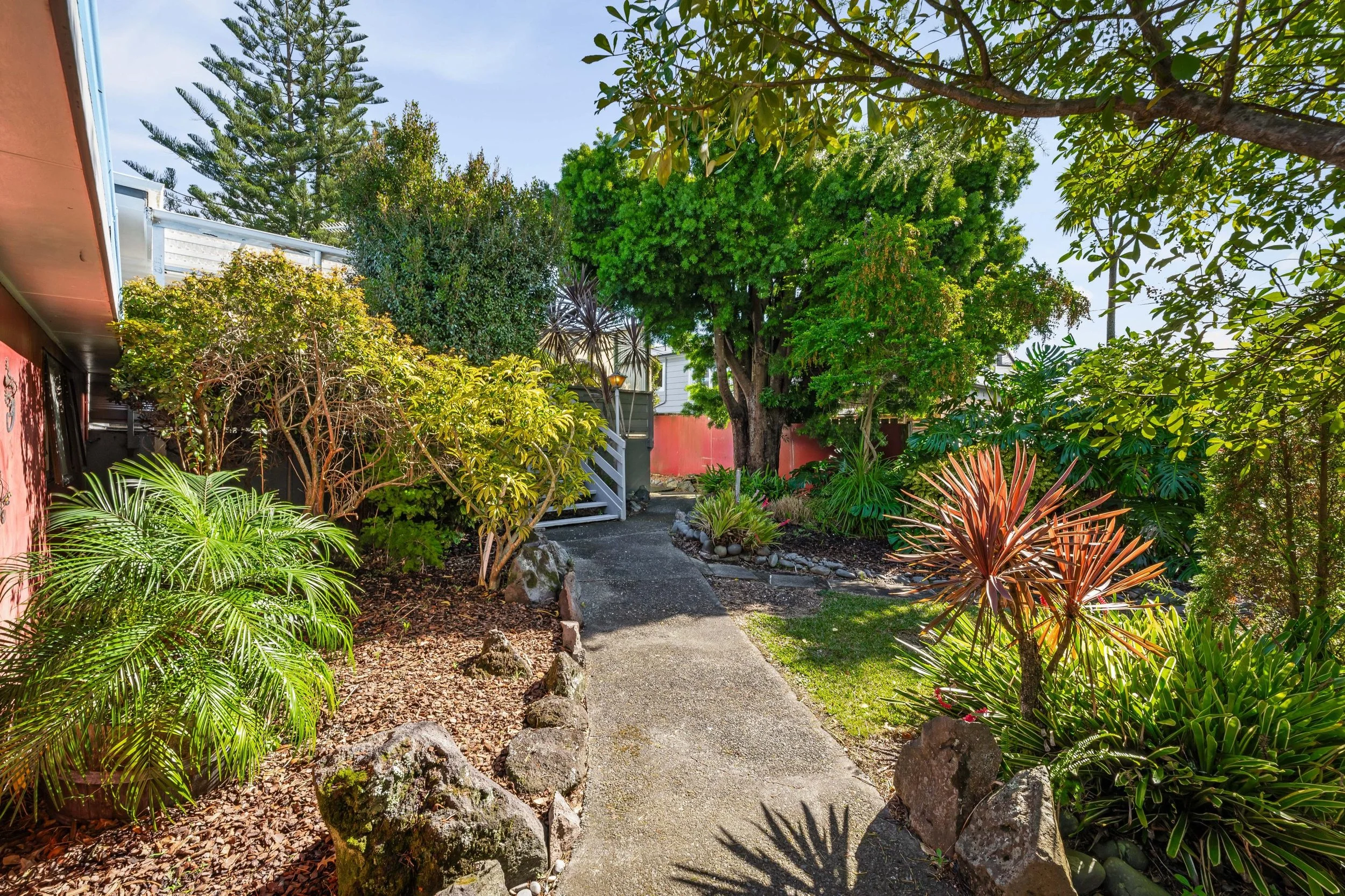 25 Lowtherhurst Road 22.jpg