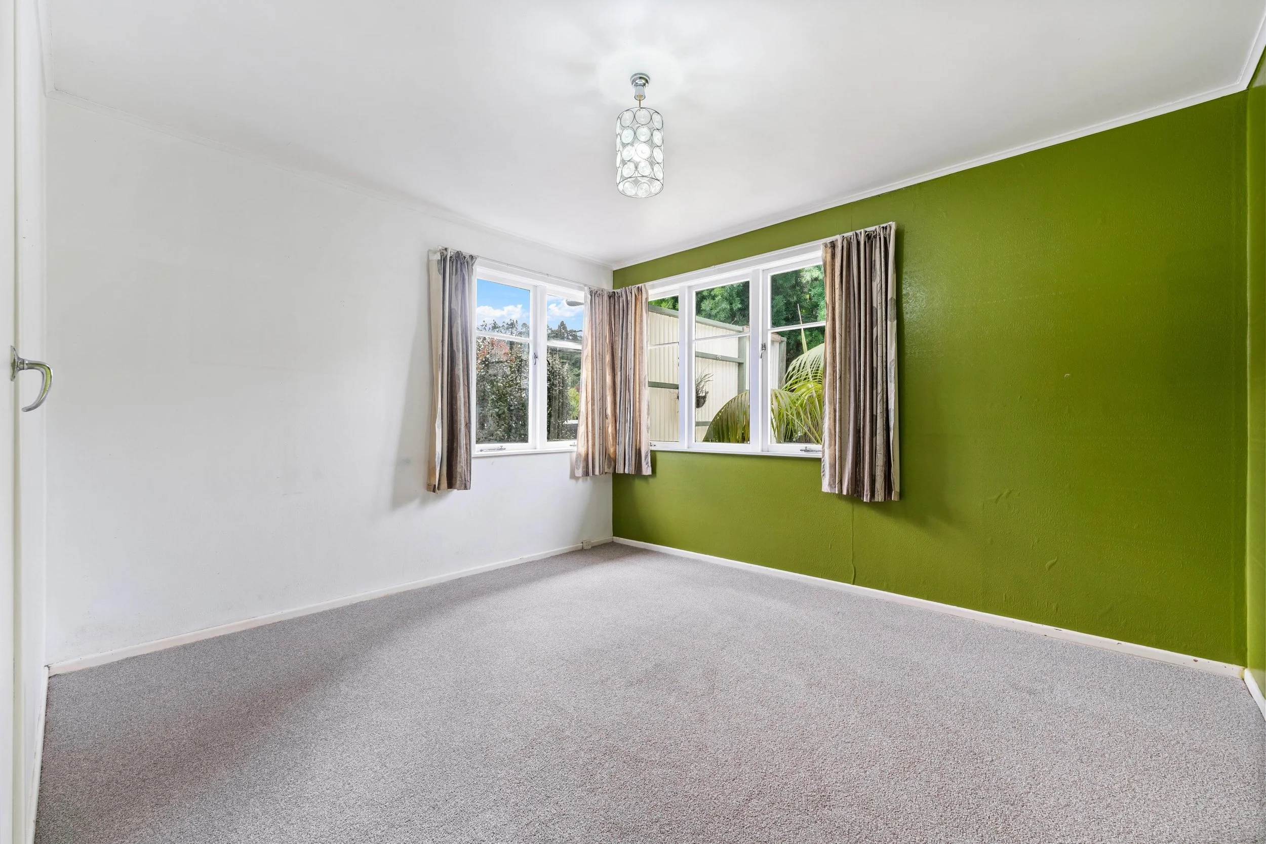 25 Lowtherhurst Road 10.jpg