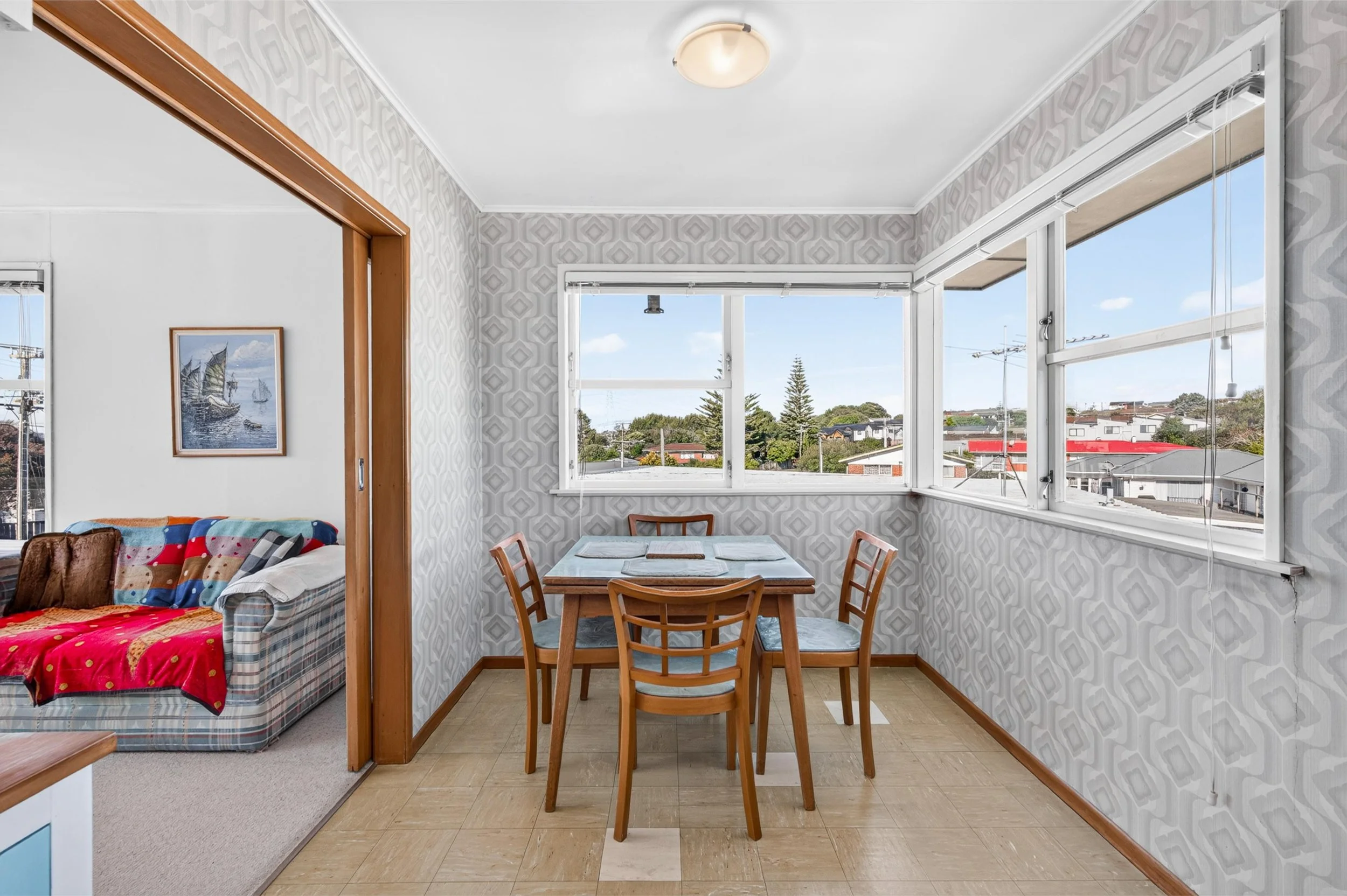 55 Royal View Road 6.jpg