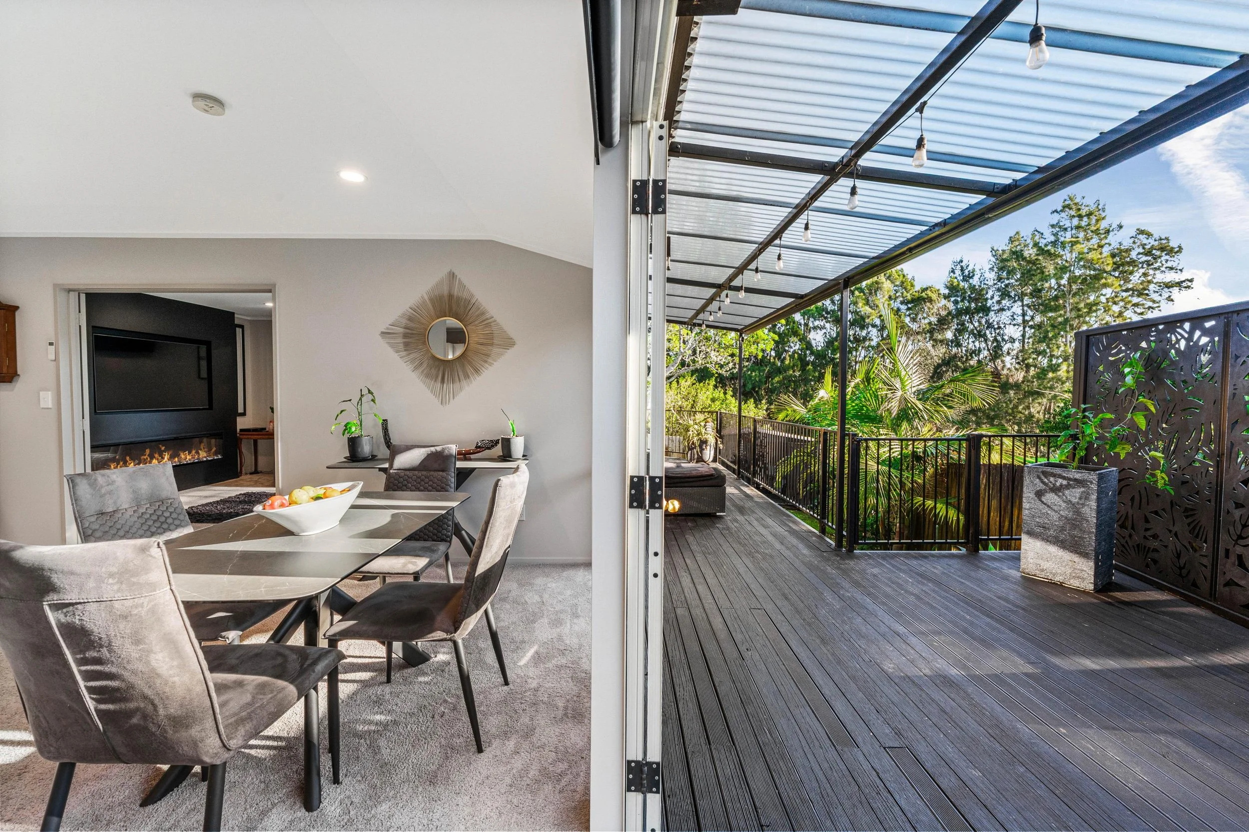 129b Parrs Cross Road 13.jpg