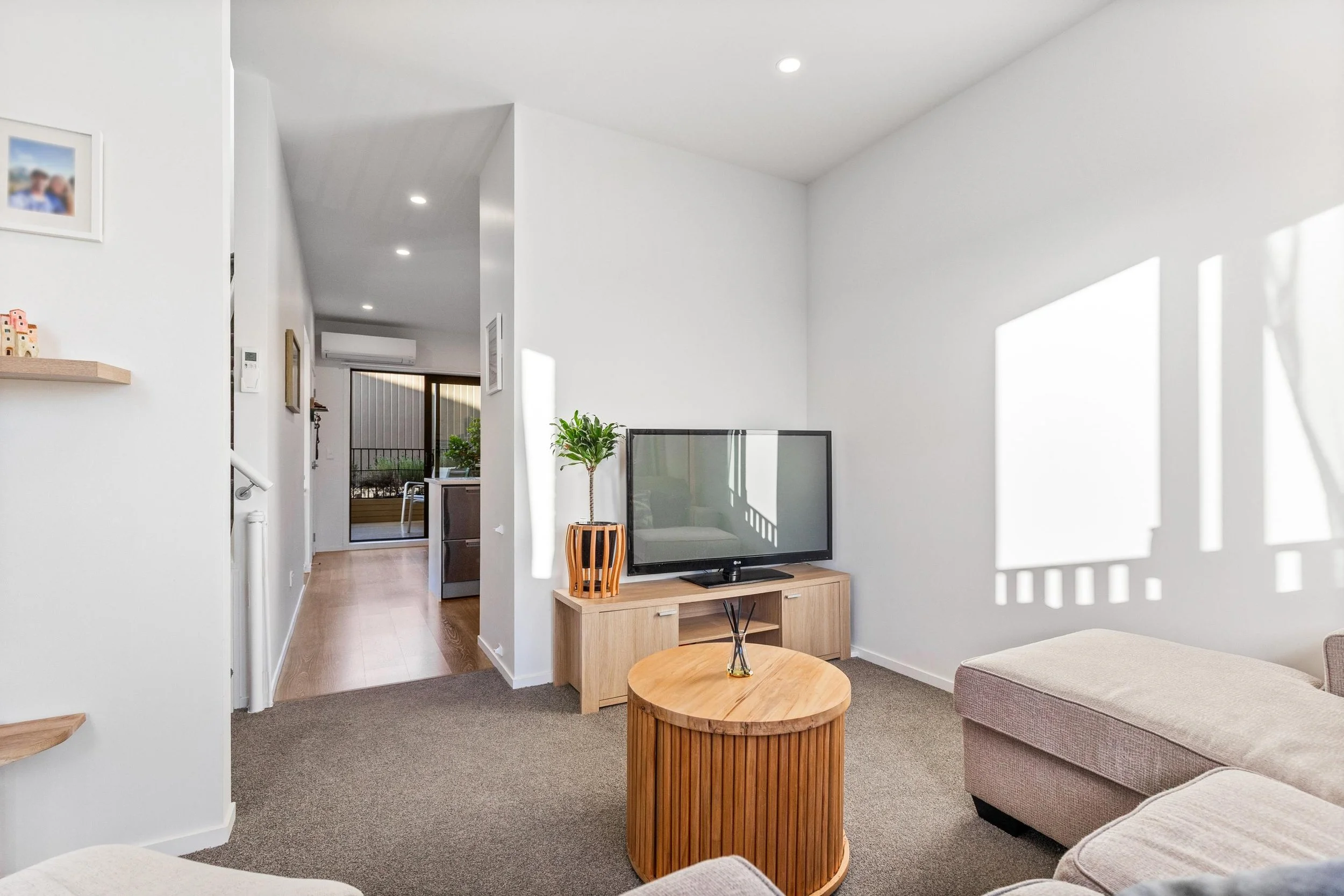 33-28 Westgate Drive 11.jpg