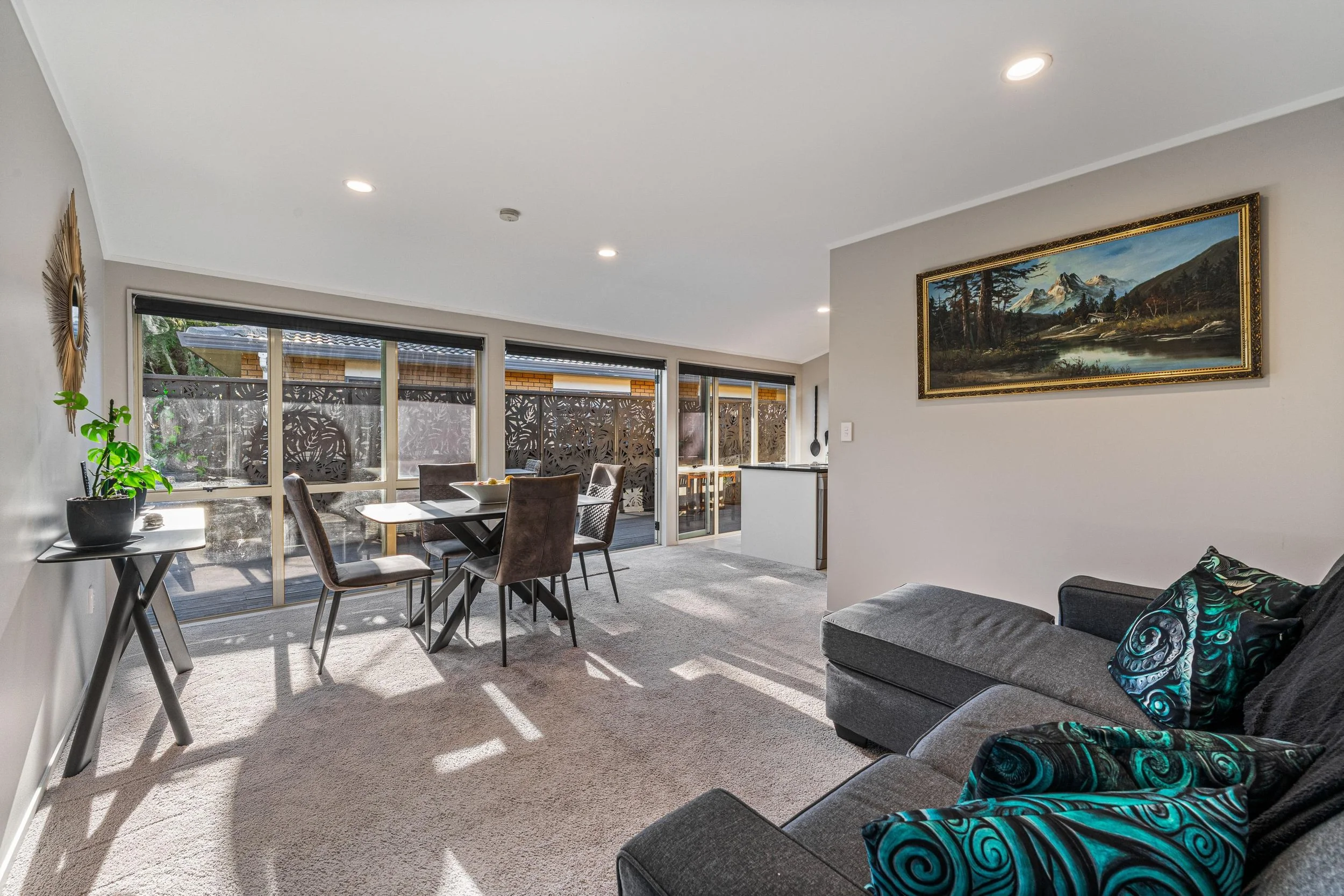 129b Parrs Cross Road 12.jpg
