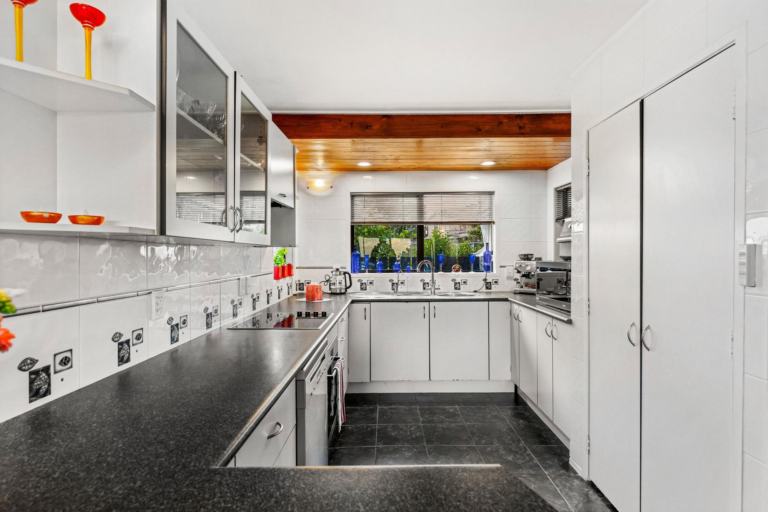 42 Elizabeth Drive 4.jpg