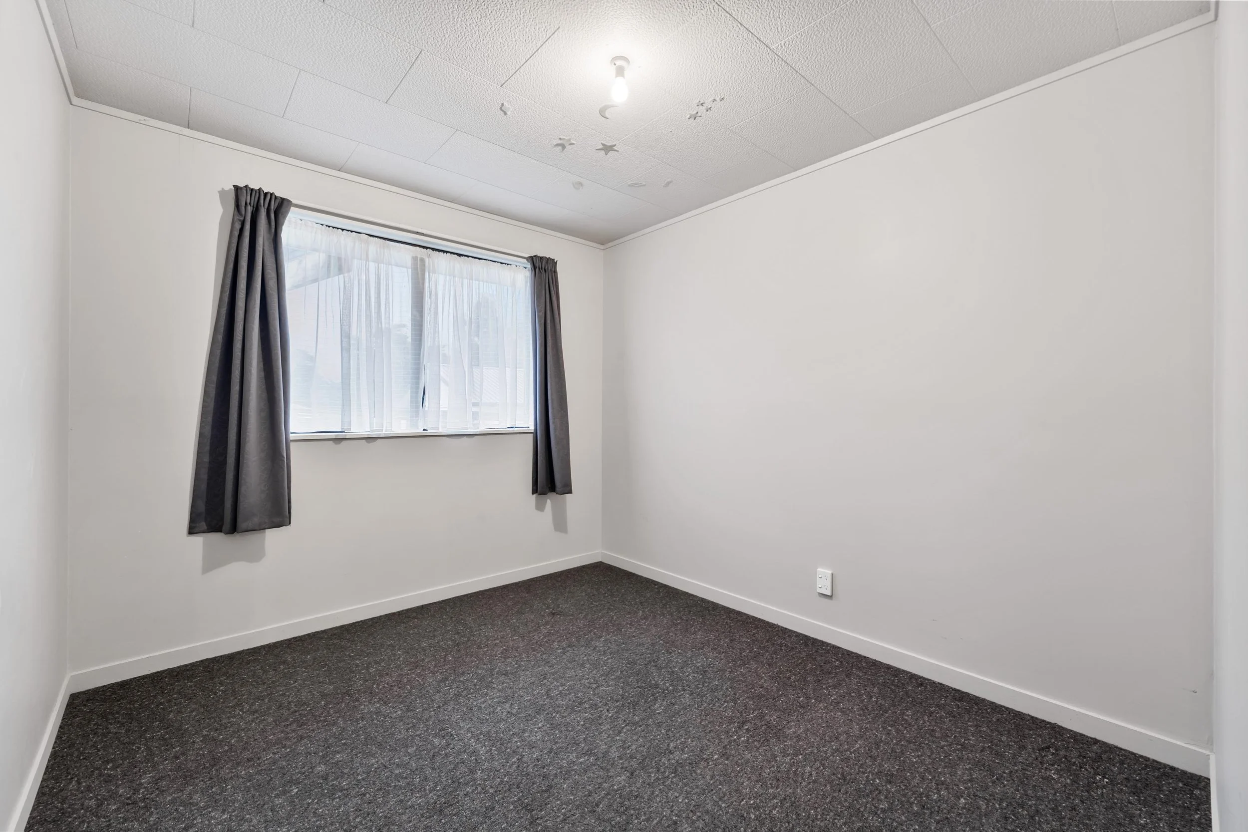 3-17 Glen Road 12.jpg