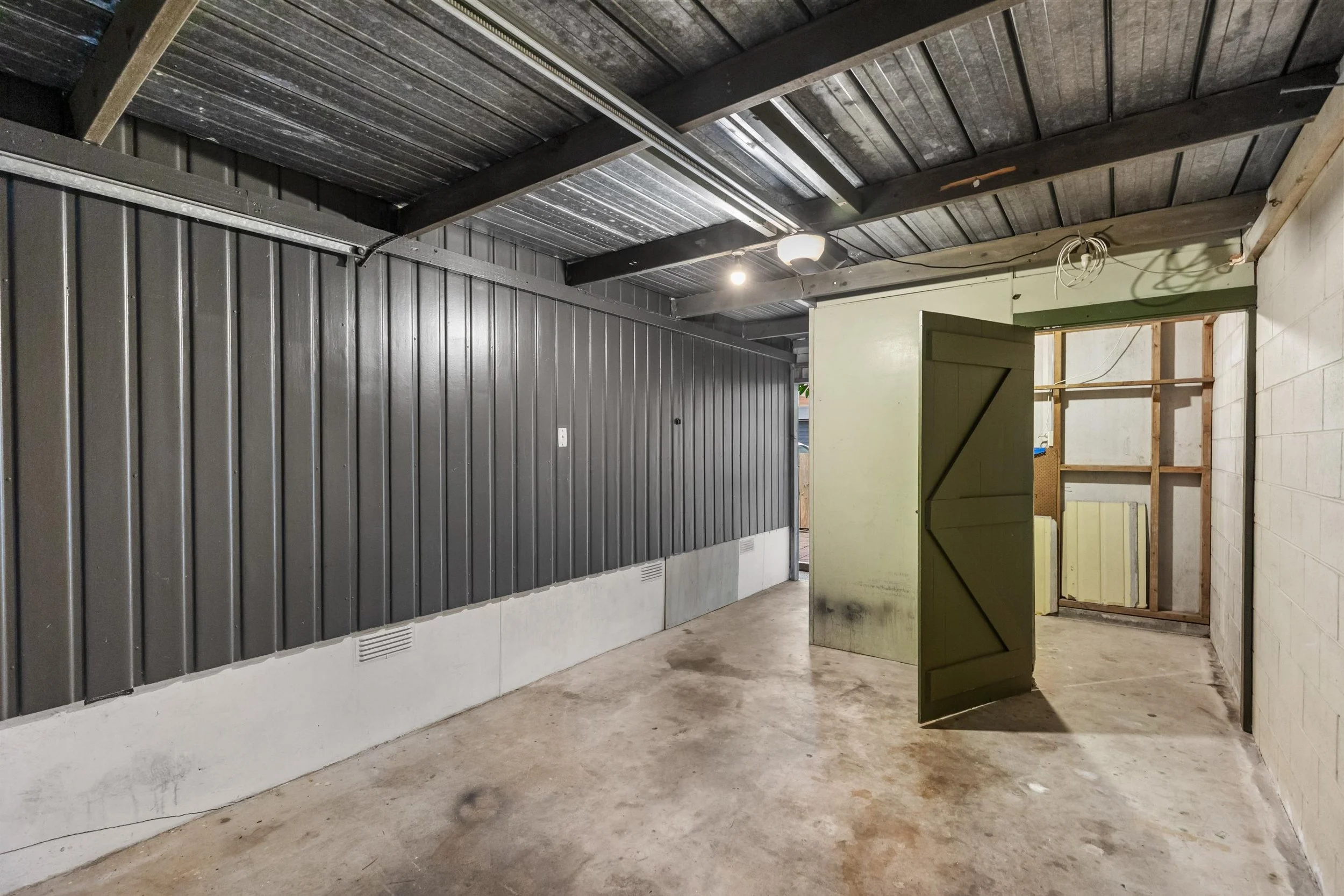 1-322 Royal Road 19.jpg