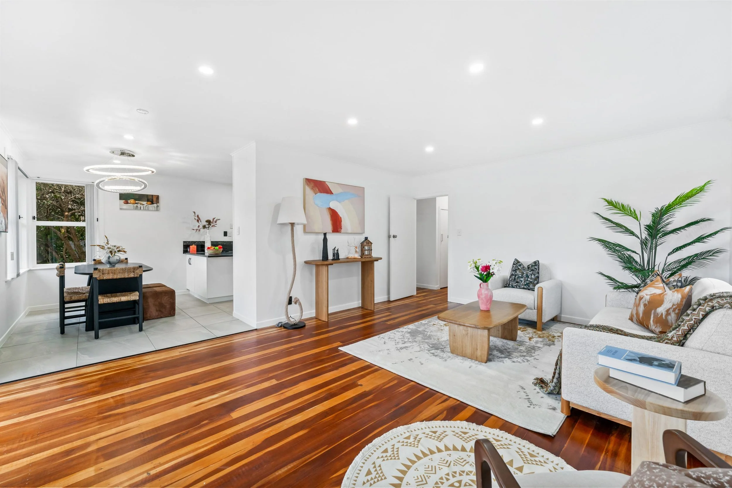 2 Lowtherhurst Road 7.jpg