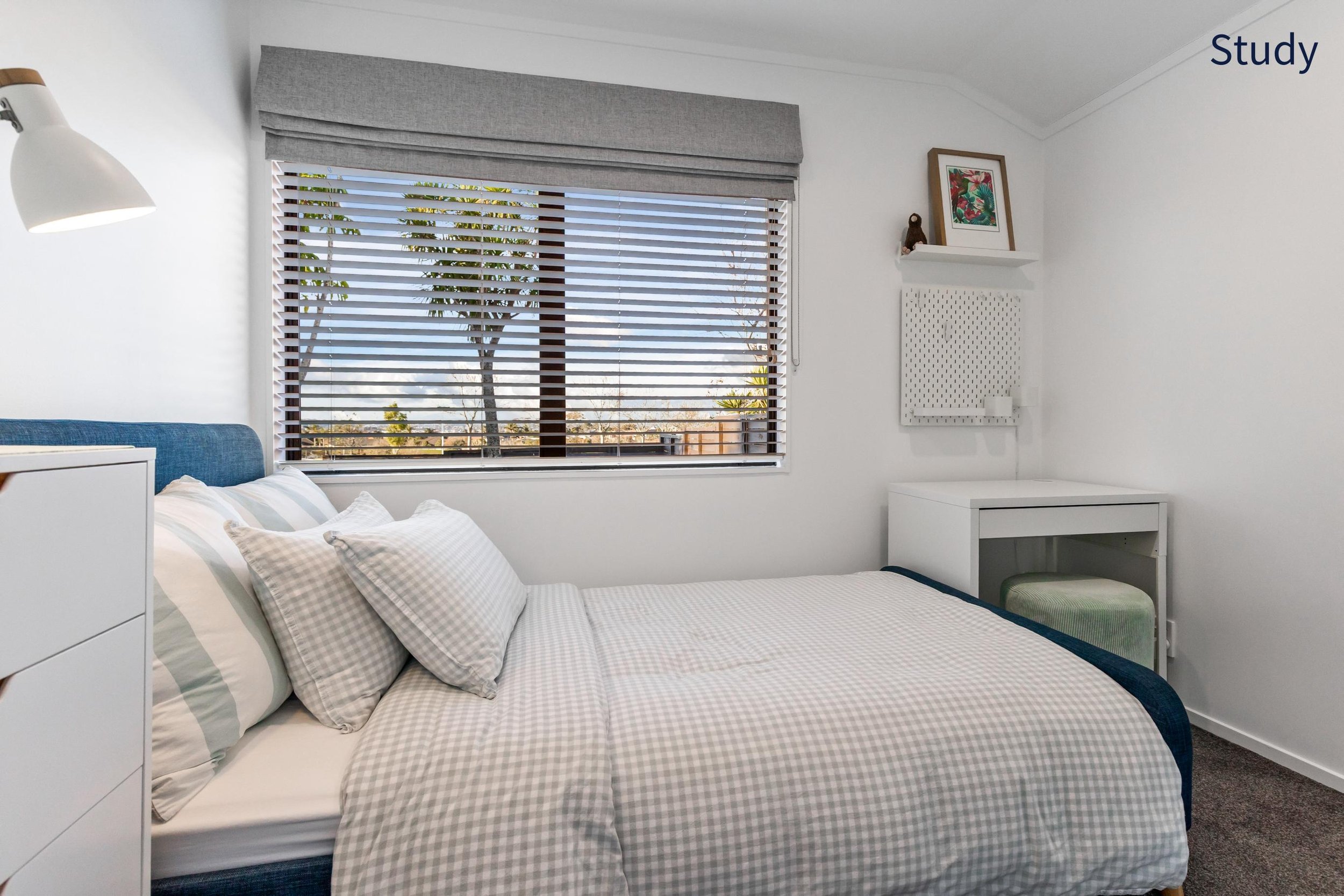 22 Matisse Drive 21.jpg
