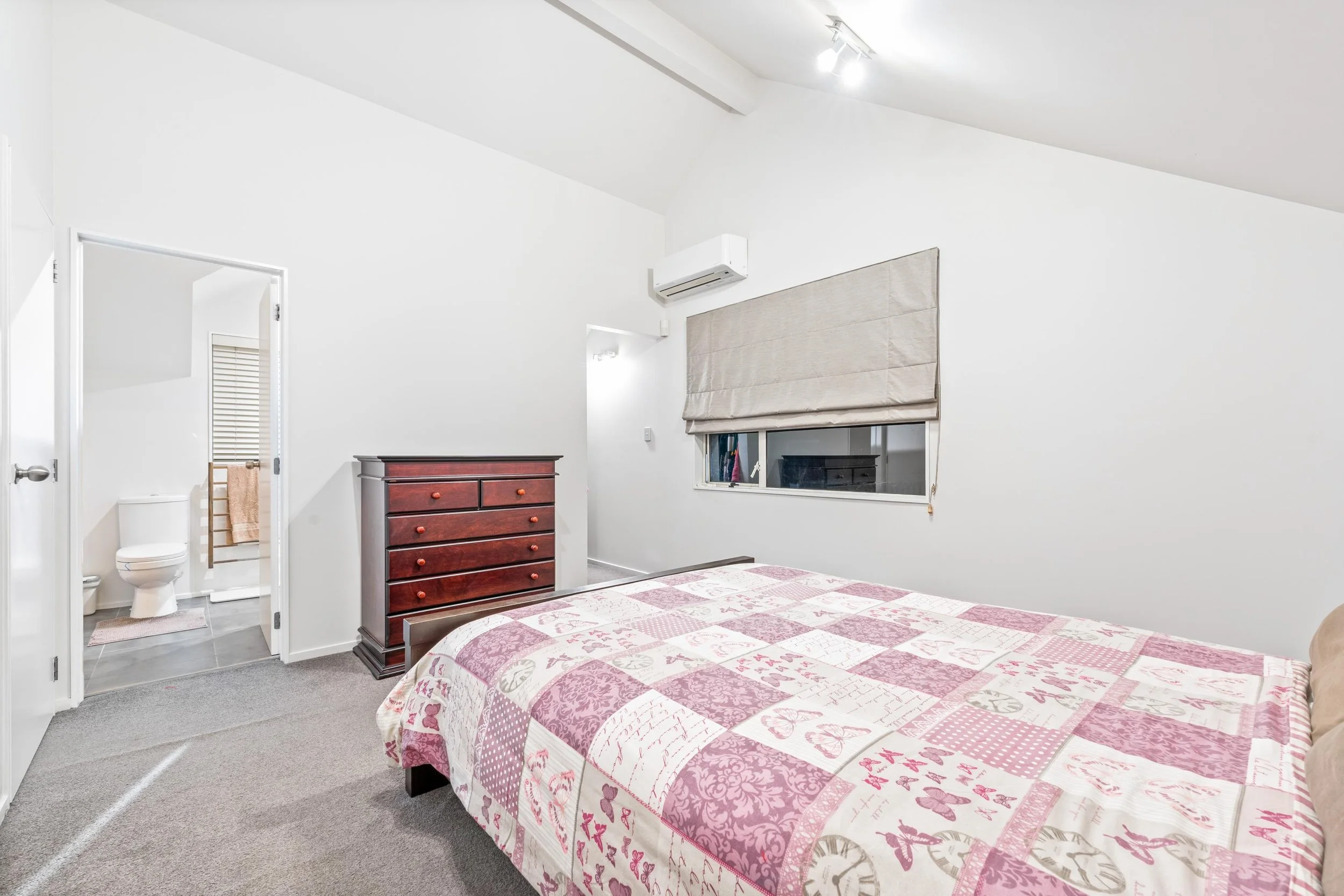 305 Royal Road 13a.jpg