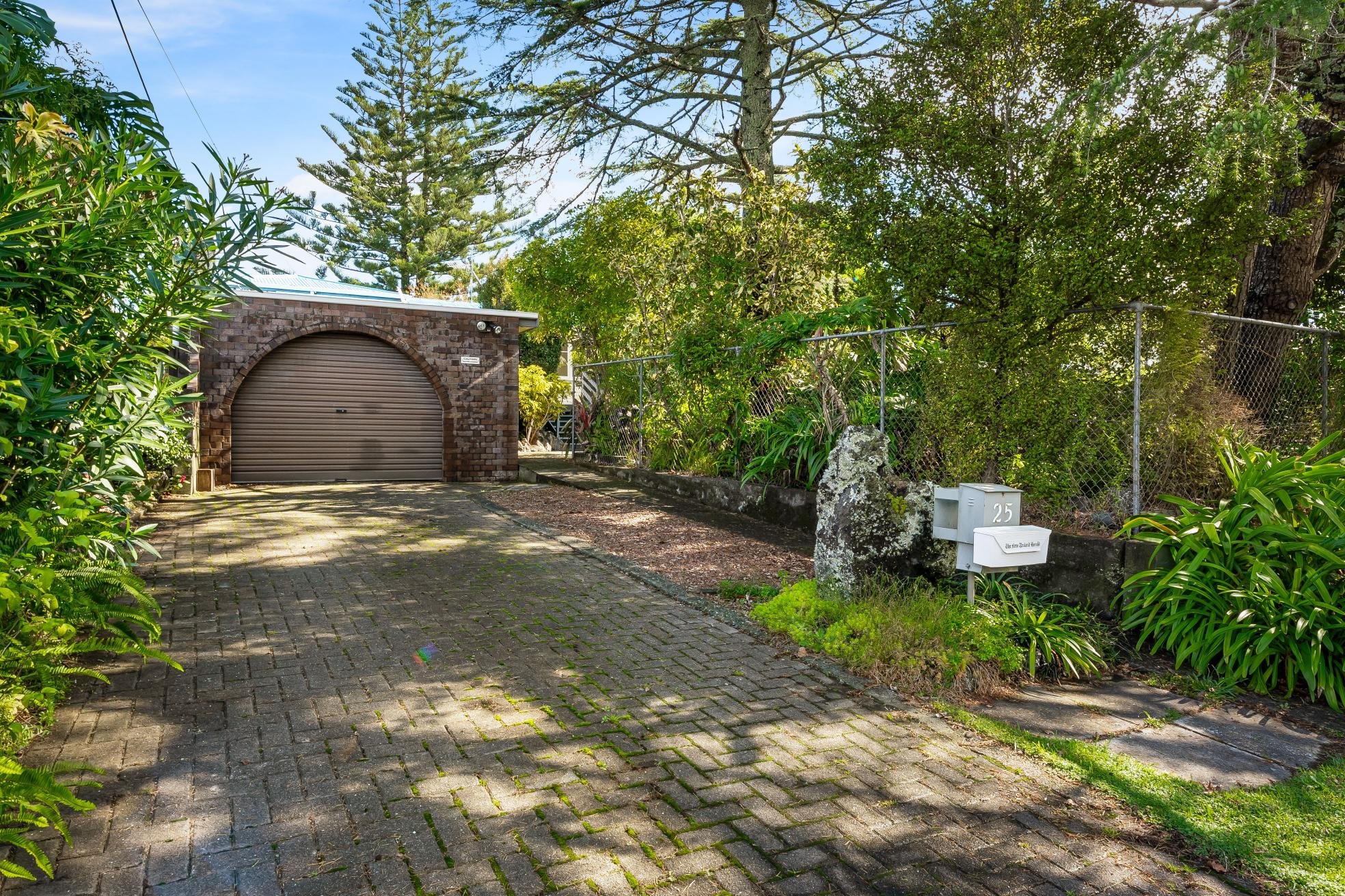 25 Lowtherhurst Road 21.jpg