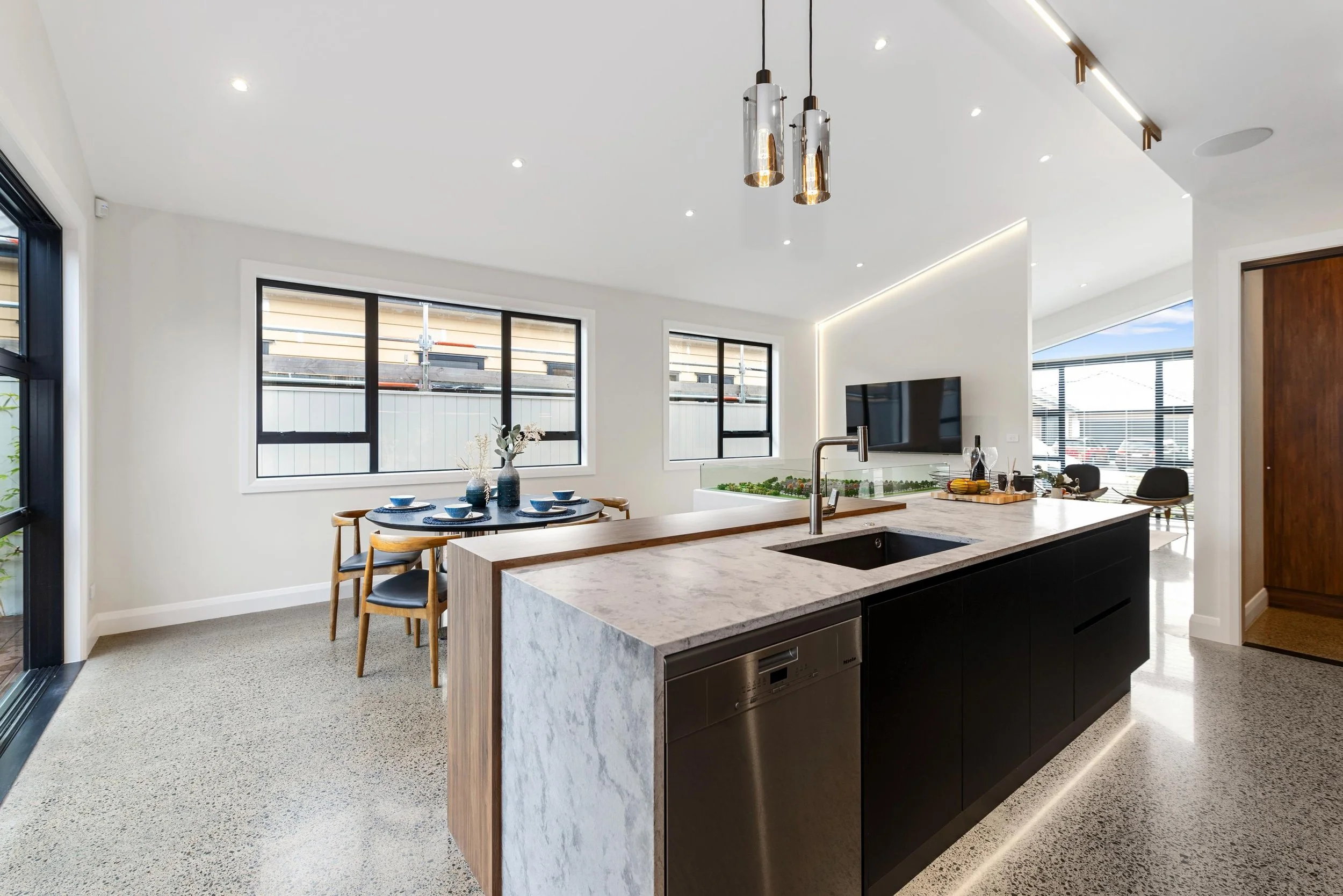 13 Croatia Avenue 4.jpg