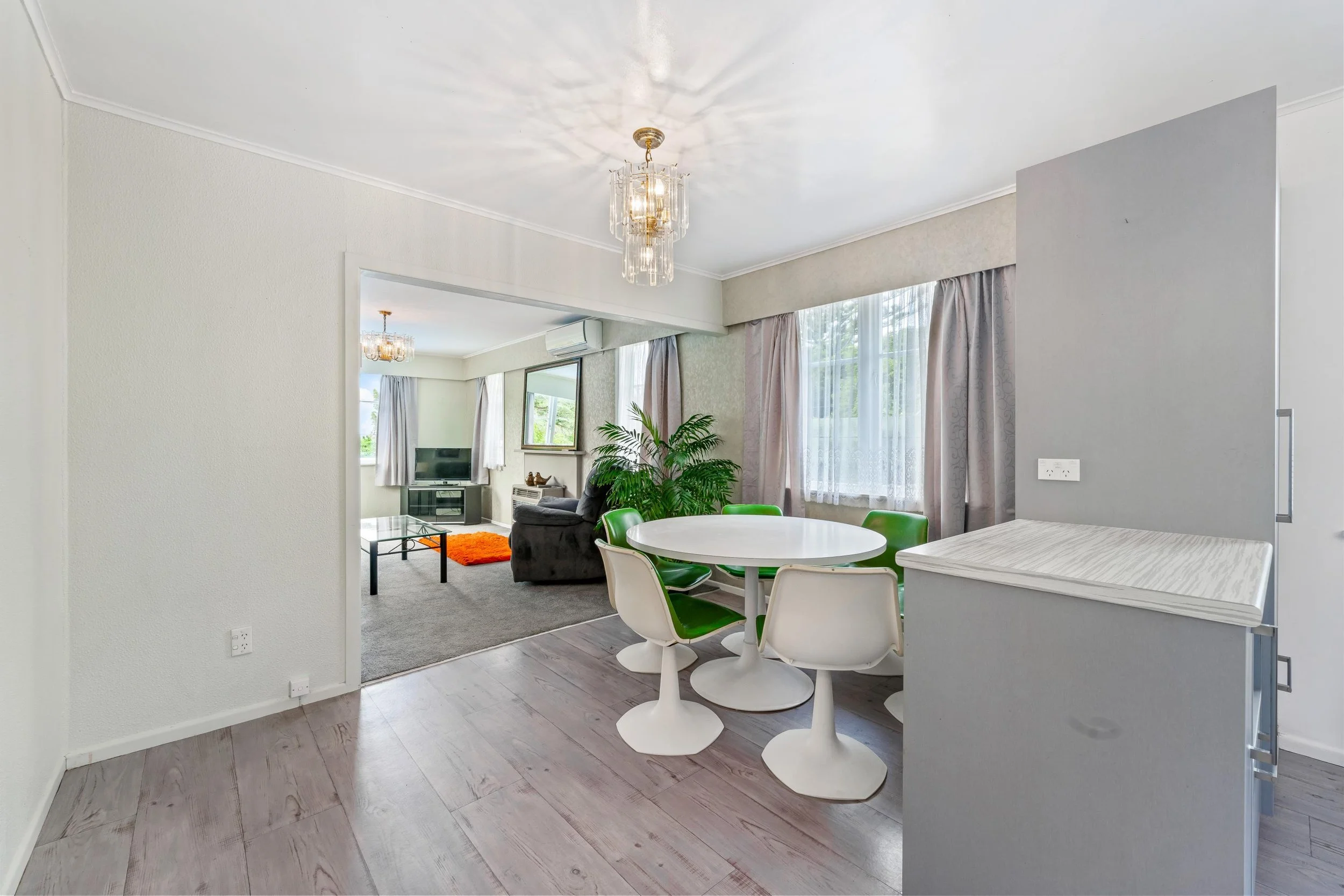 25 Lowtherhurst Road 8.jpg