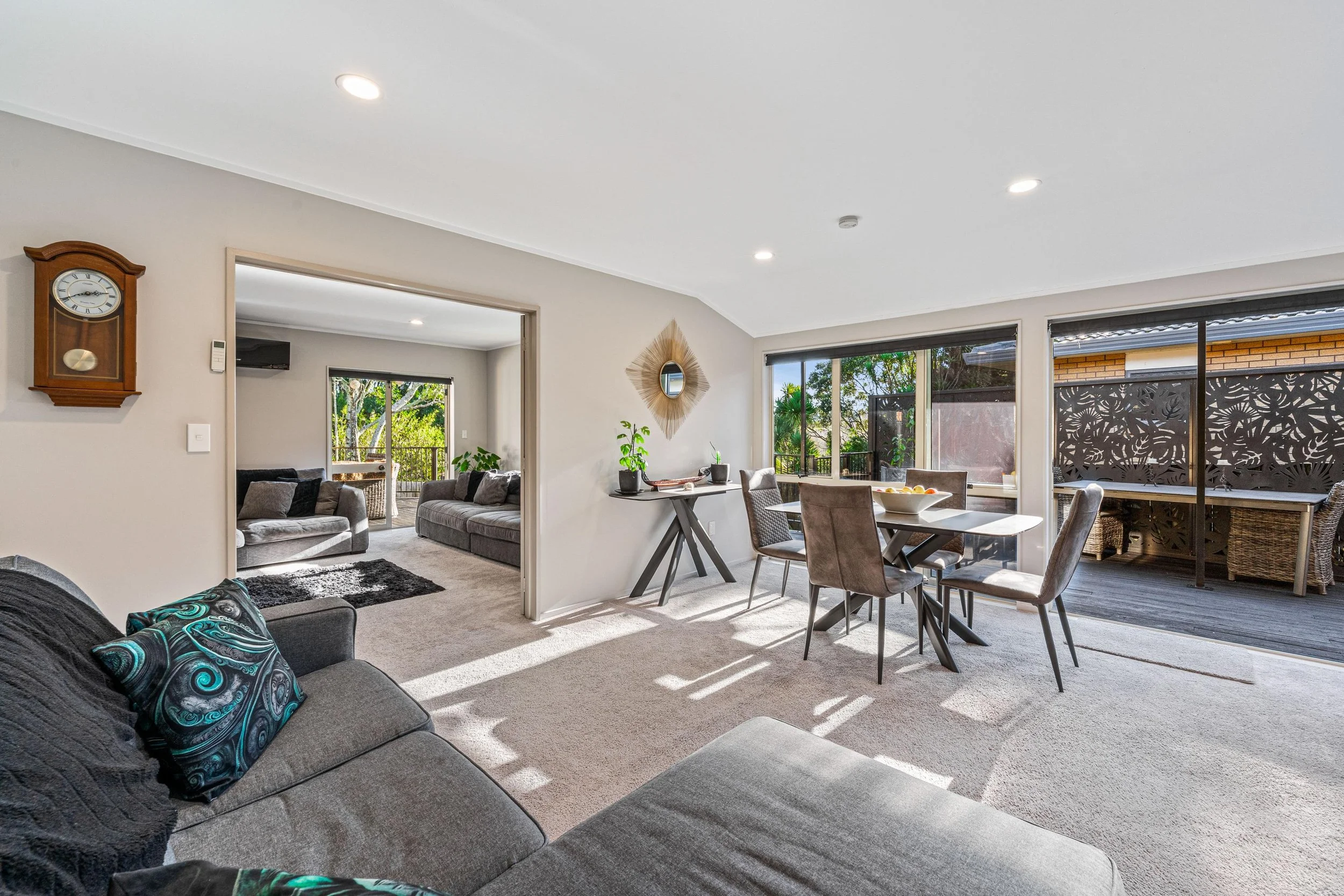 129b Parrs Cross Road 6.jpg