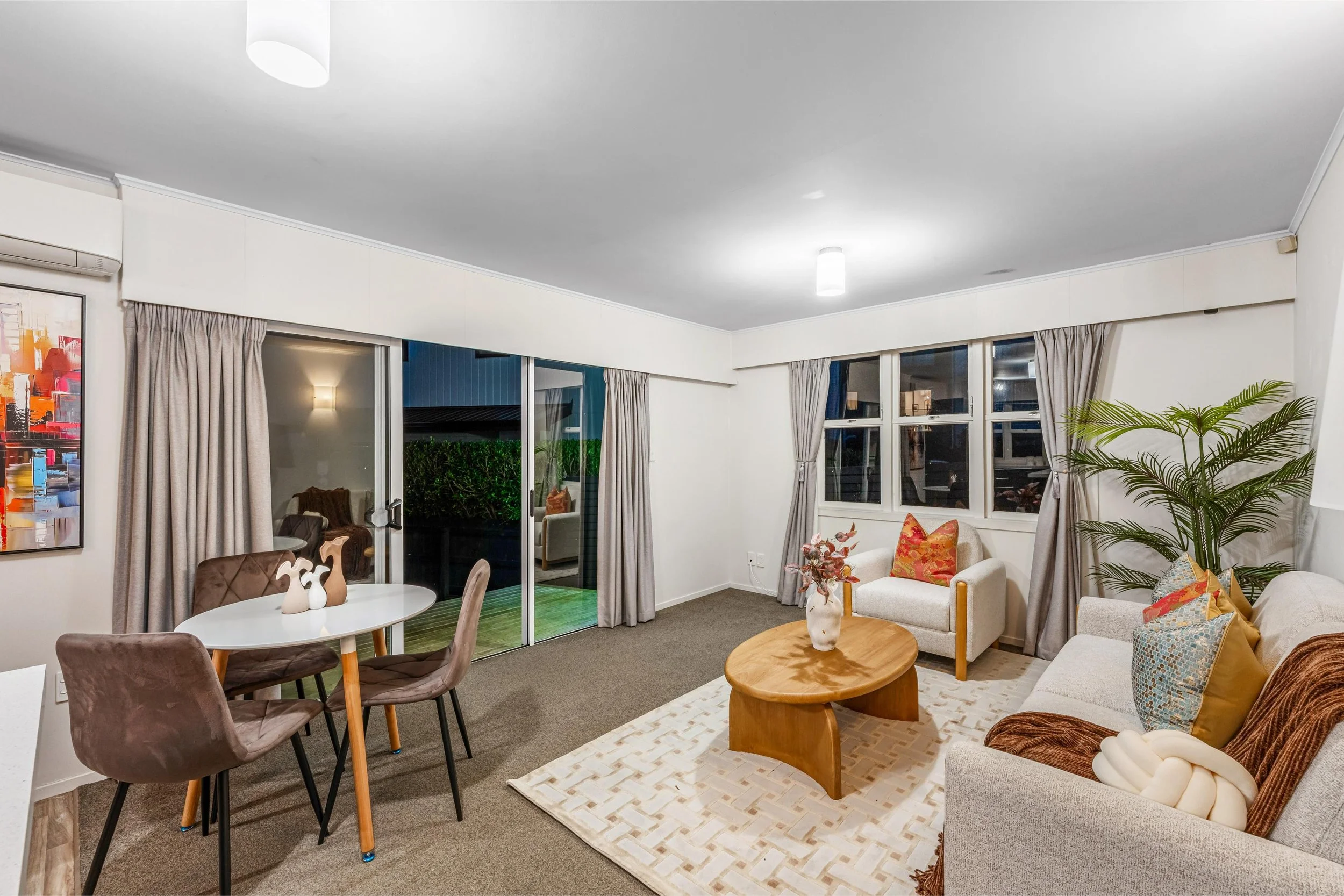 2-111 Hobsonville Road 7.jpg