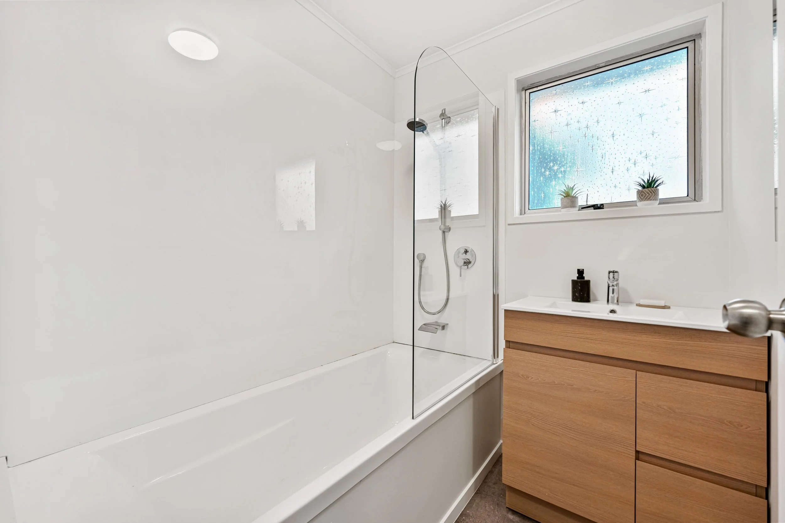 24 Redwood Drive 16.jpg