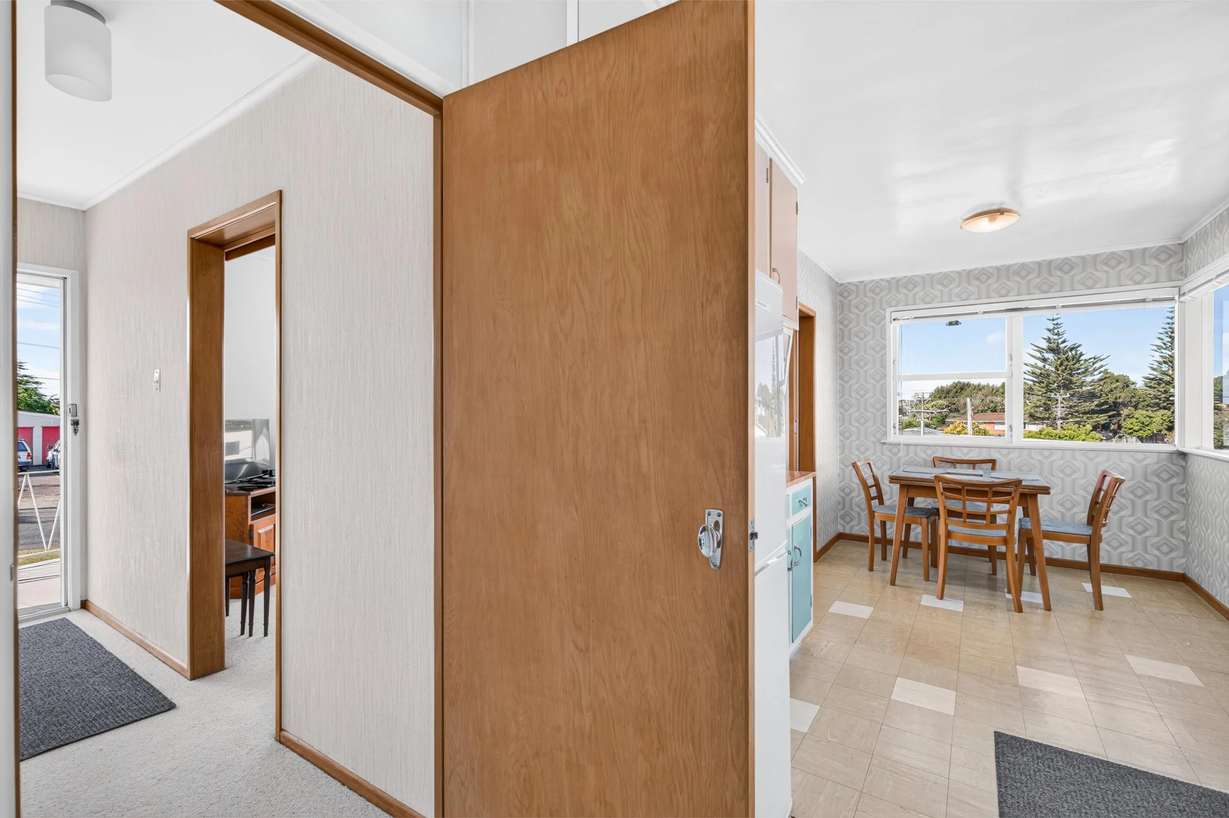 55 Royal View Road 15.jpg