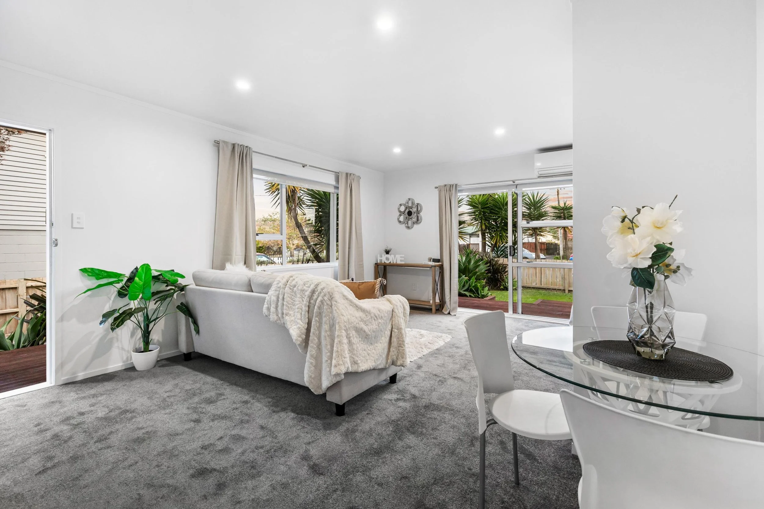 1-322 Royal Road 4.jpg