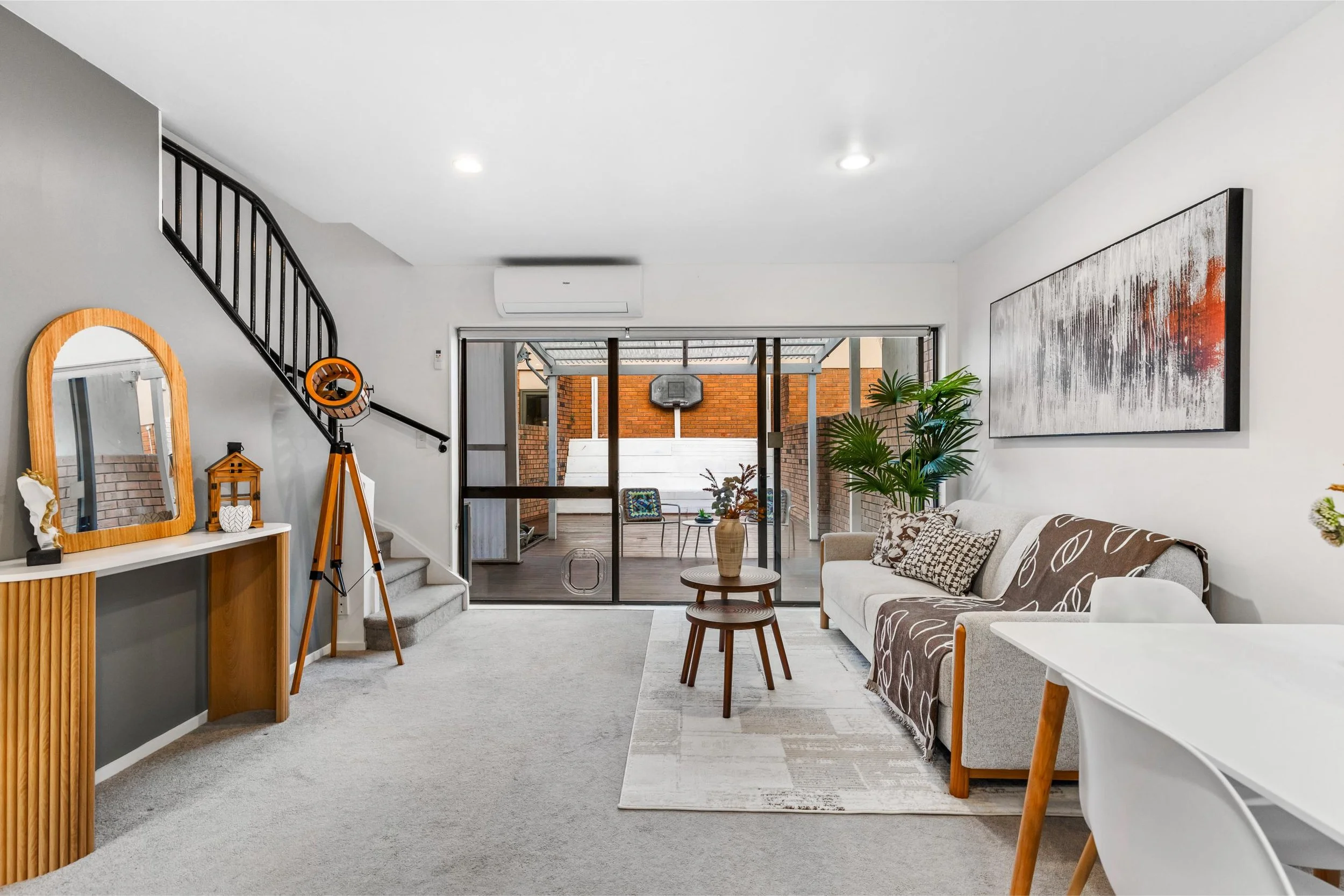 17-1 Melview Place 9.jpg