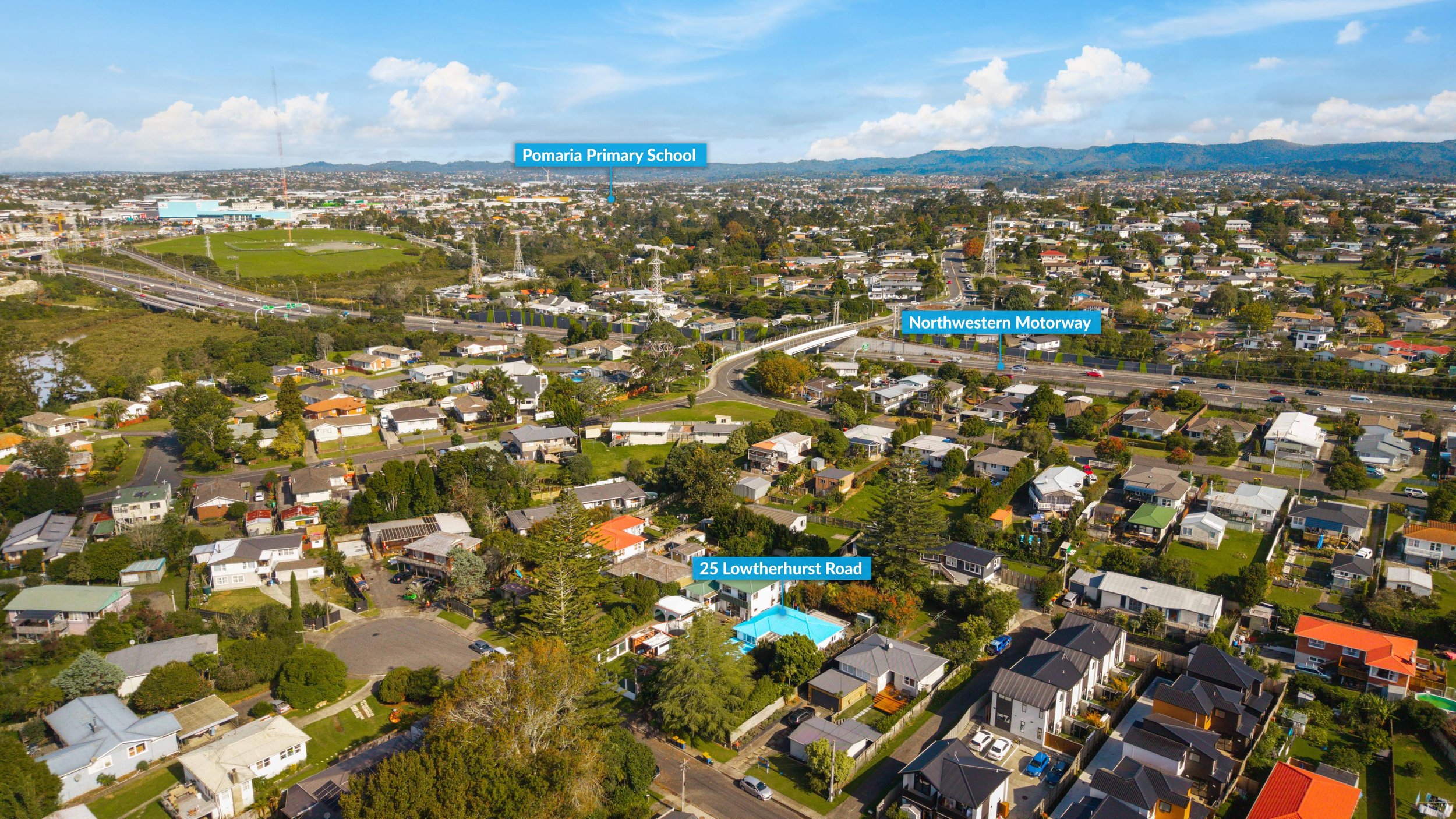 25 Lowtherhurst Road 26.jpg