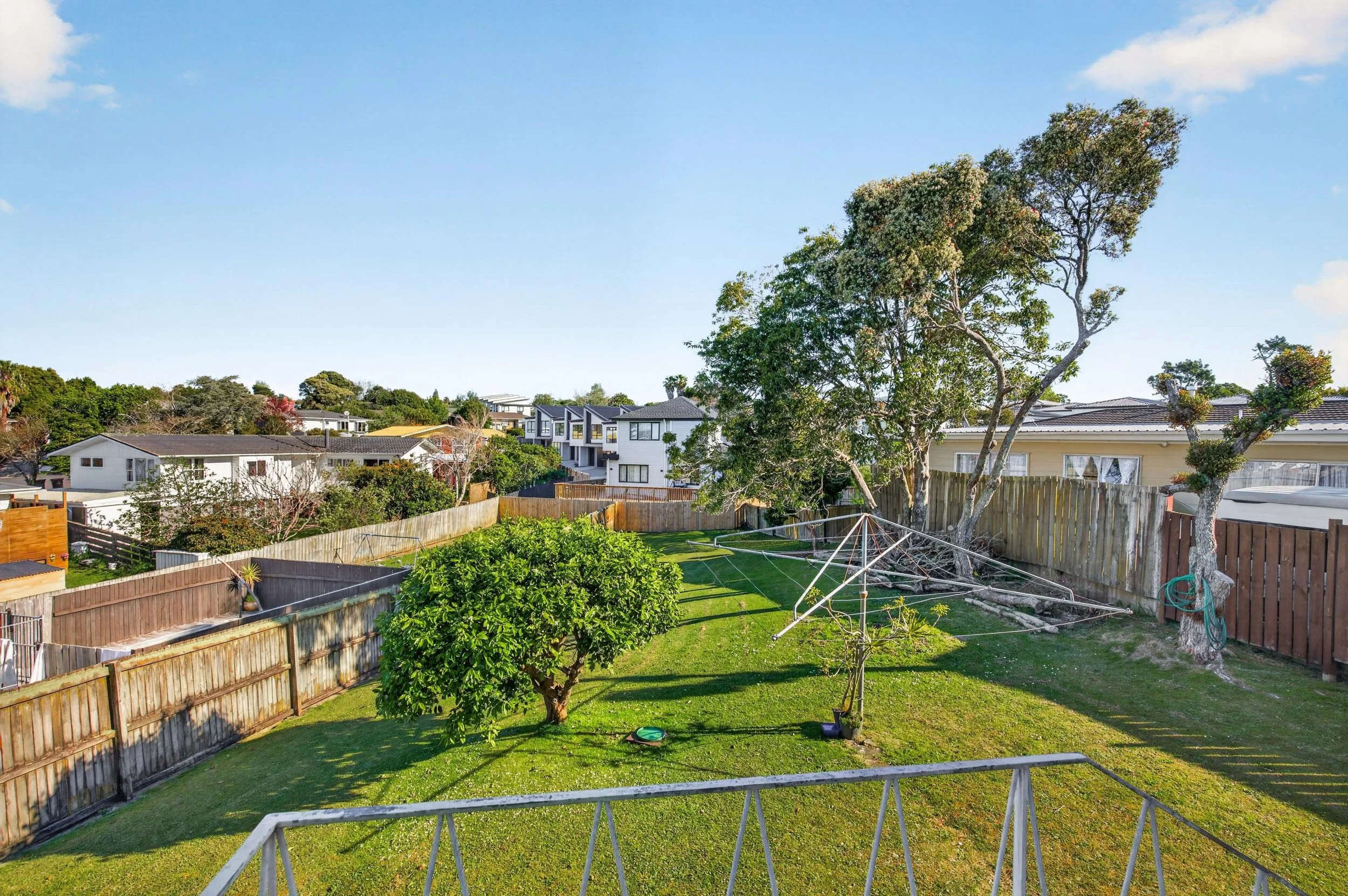 55 Royal View Road 17.jpg