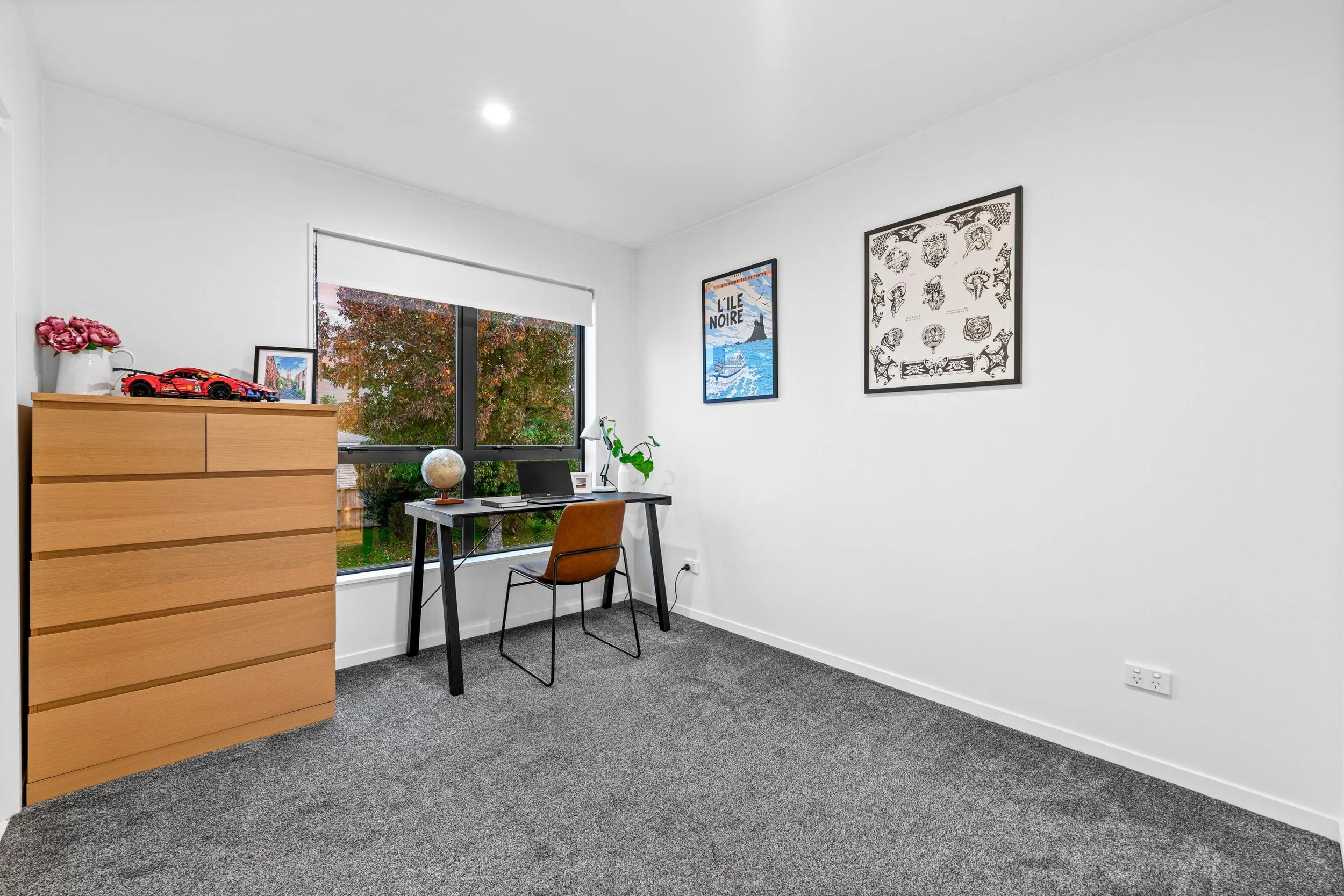 5-1A Royal View Road 11.jpg