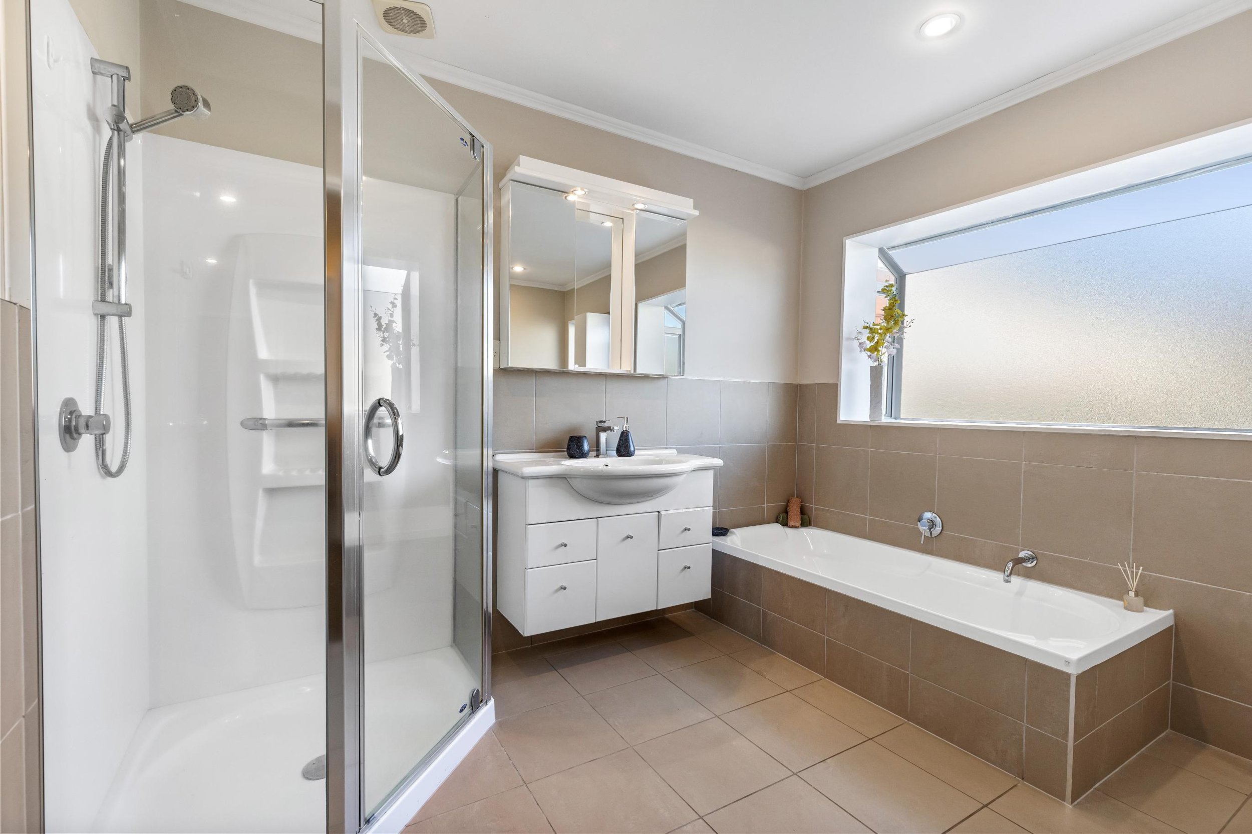 12 Suncrest Drive 19.jpg