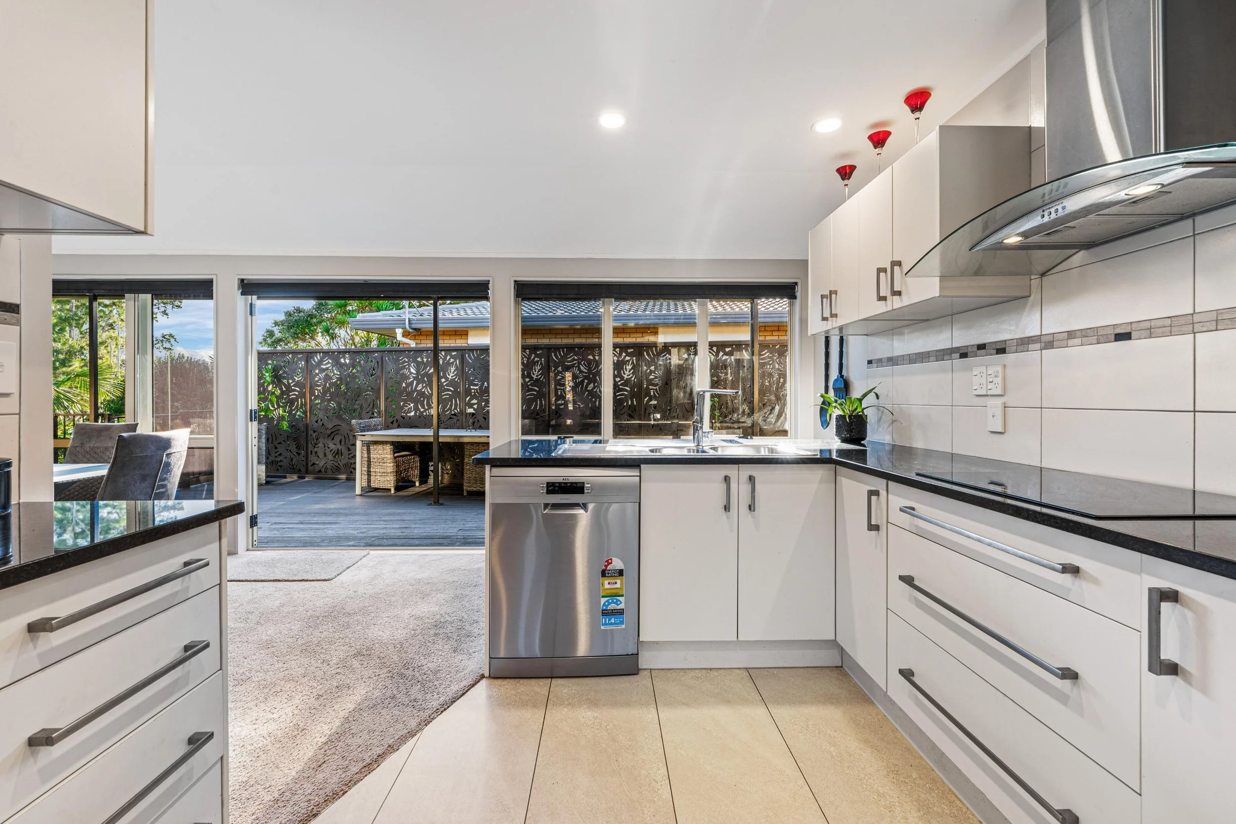 129b Parrs Cross Road 8.jpg
