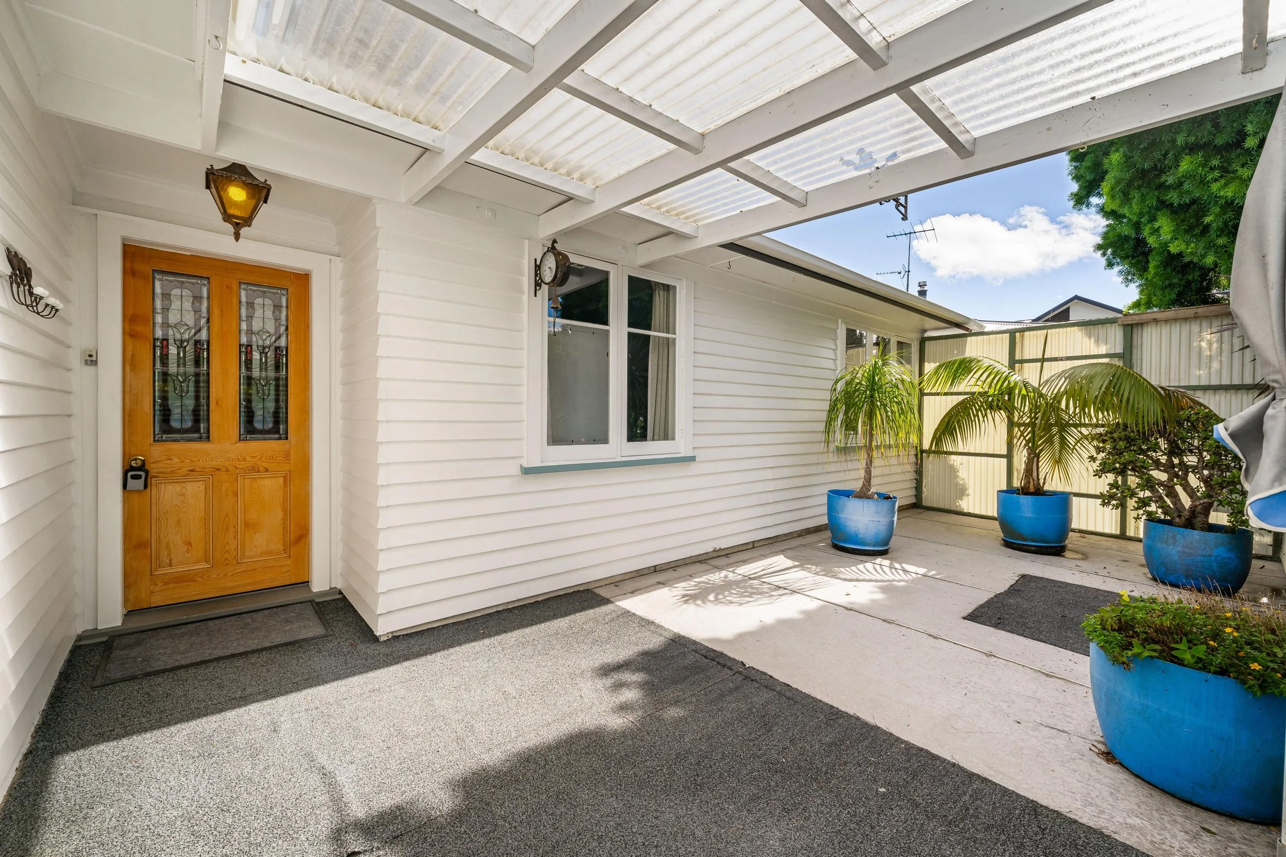 25 Lowtherhurst Road 3.jpg