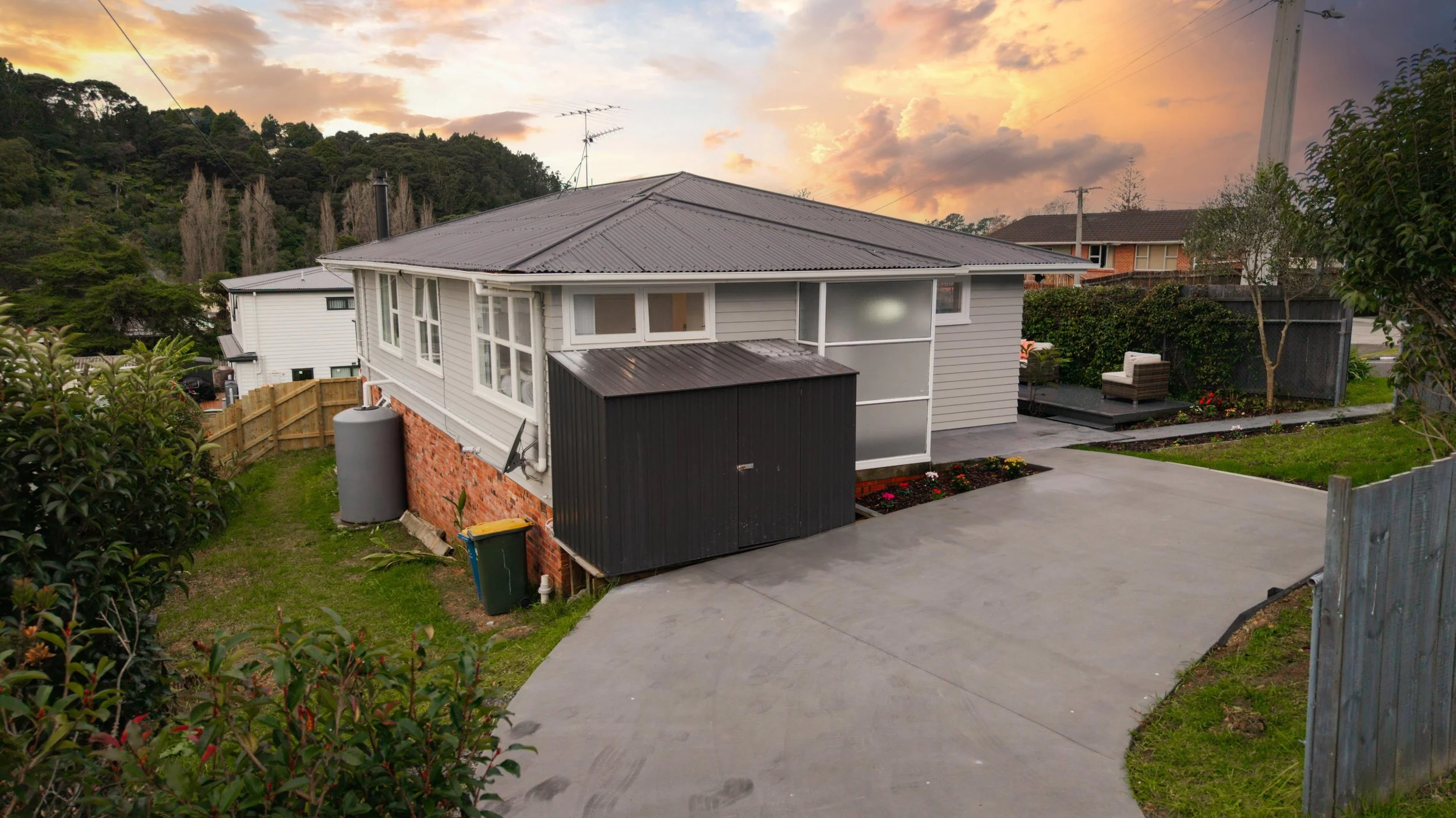 2 Lowtherhurst Road 24.jpg