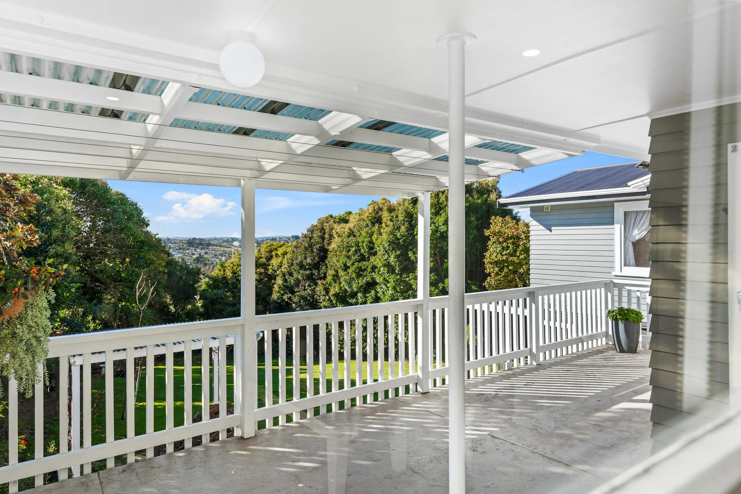 199 Waimumu Road 2.jpg