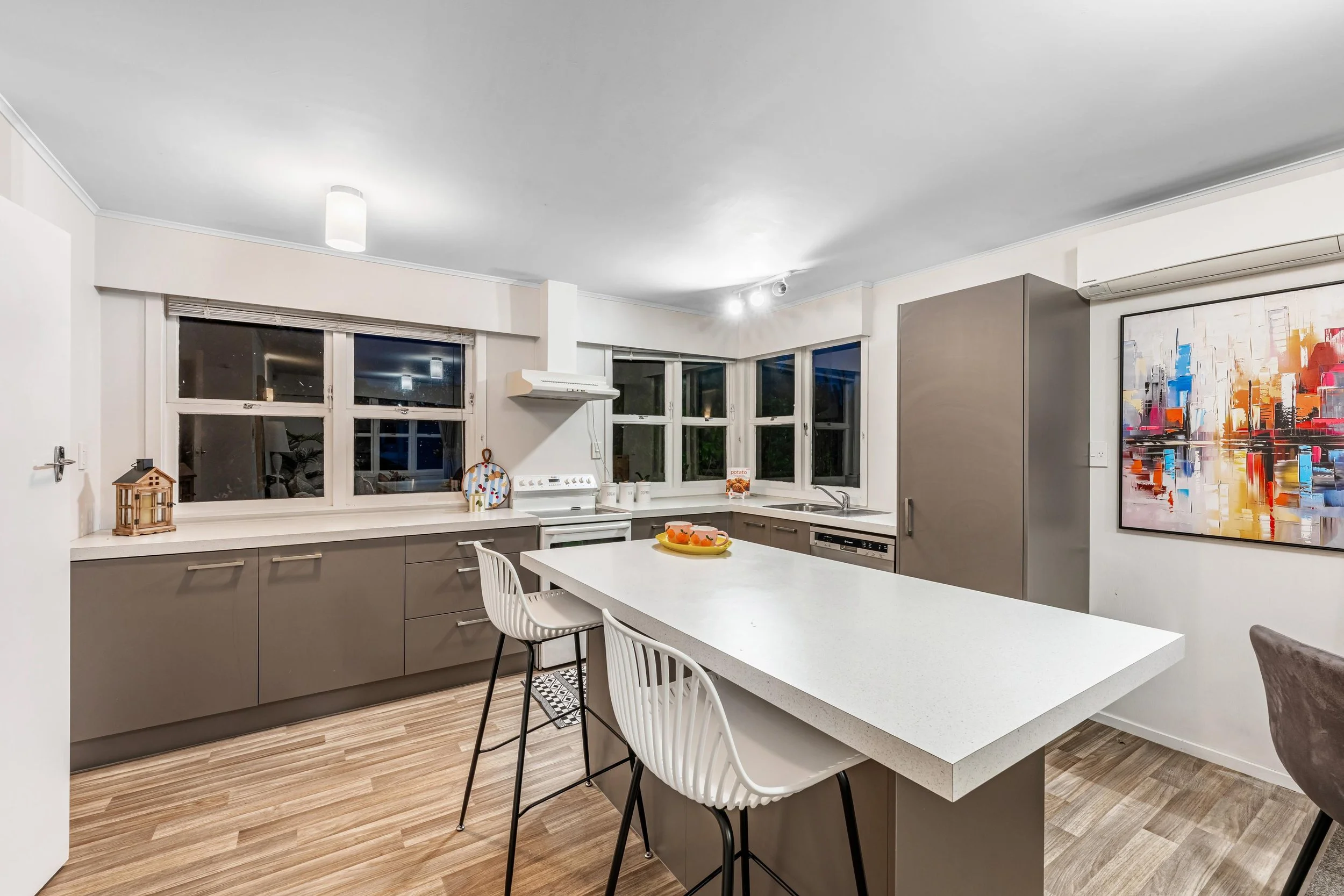 2-111 Hobsonville Road 6.jpg