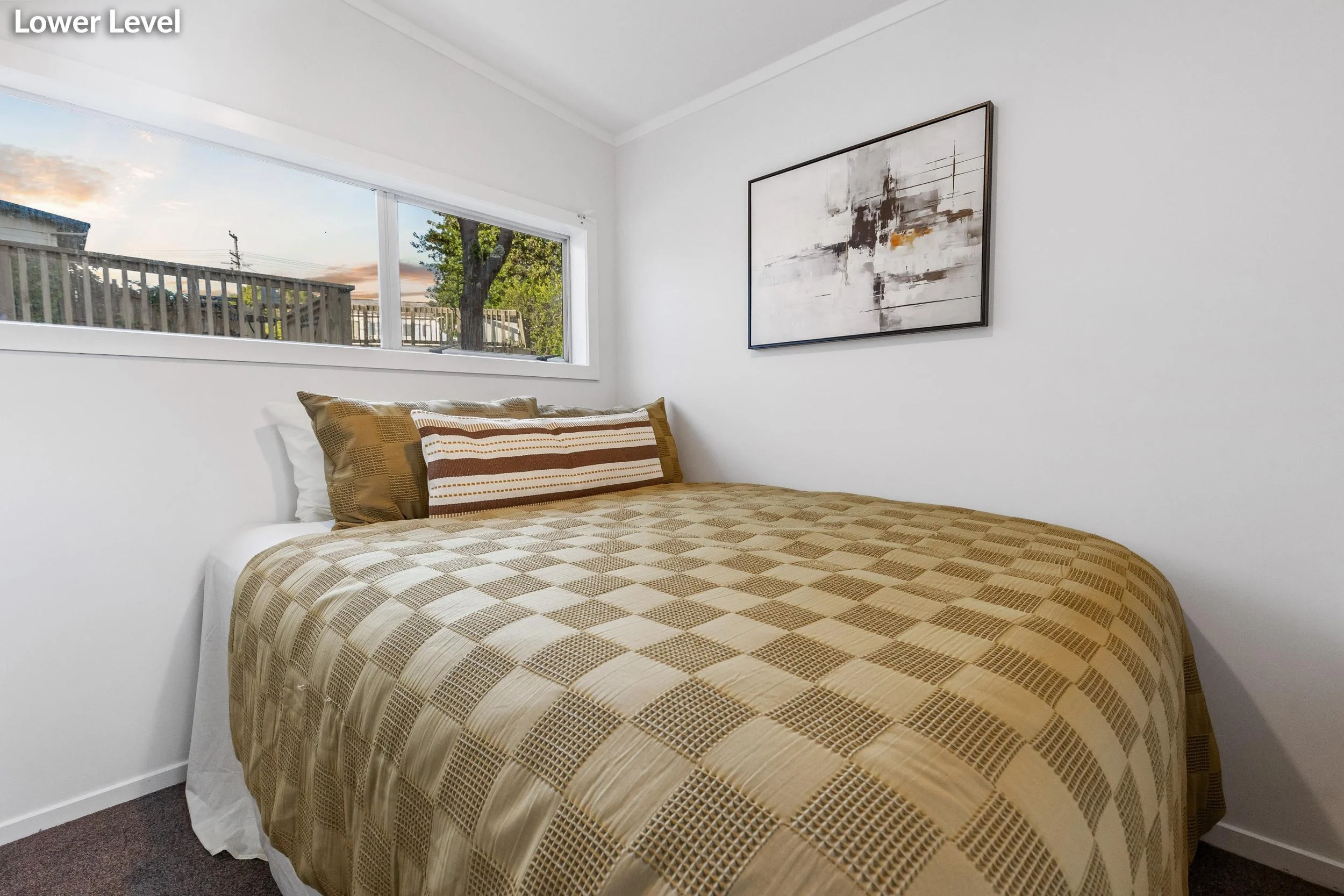 158 Hutchinson Avenue 12.jpg