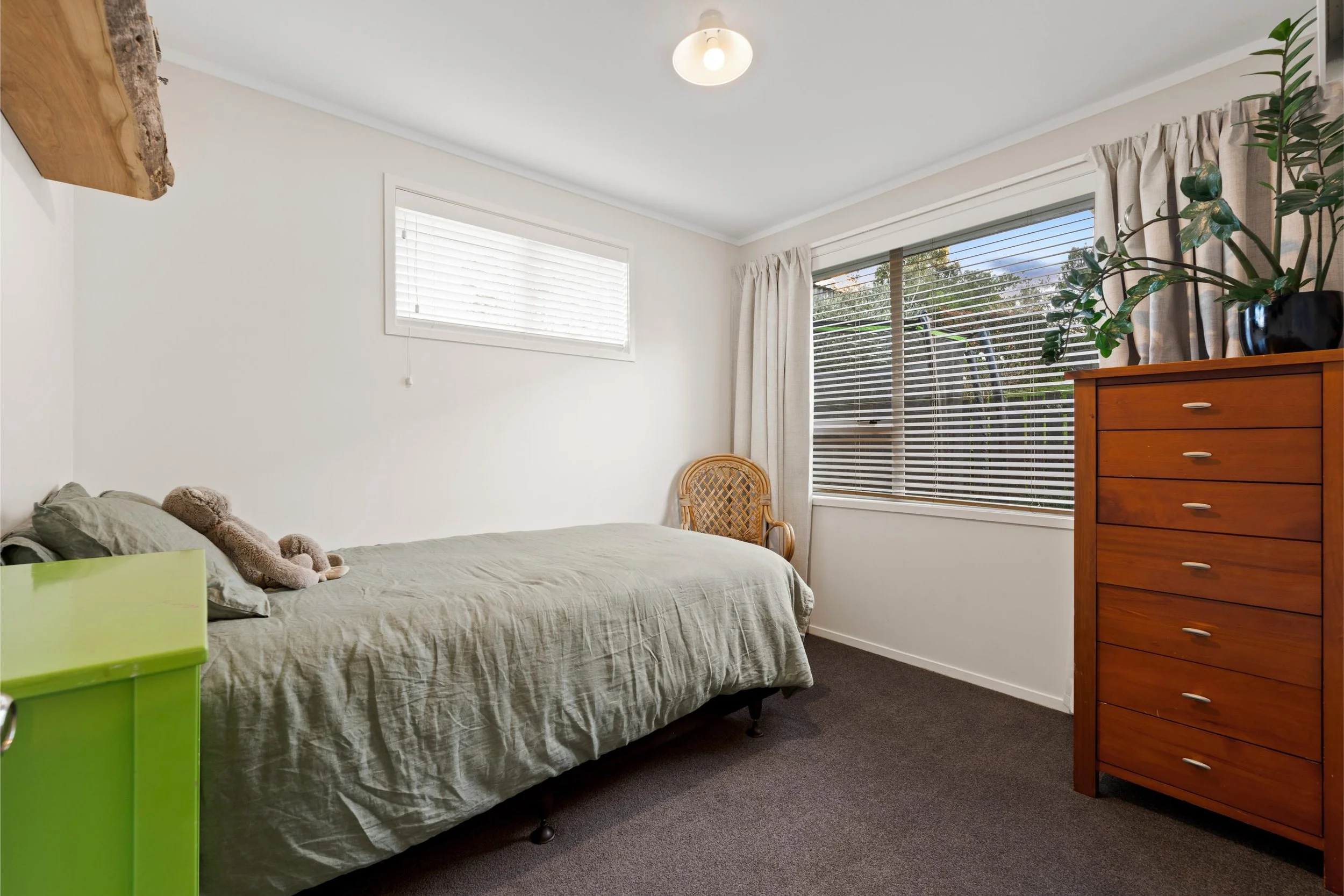 1-30 Elizabeth Drive 14.jpg