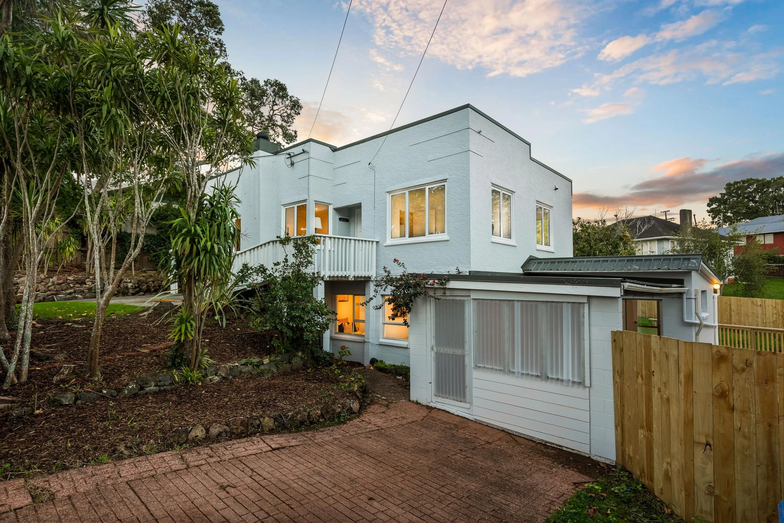 158 Hutchinson Avenue 9.jpg