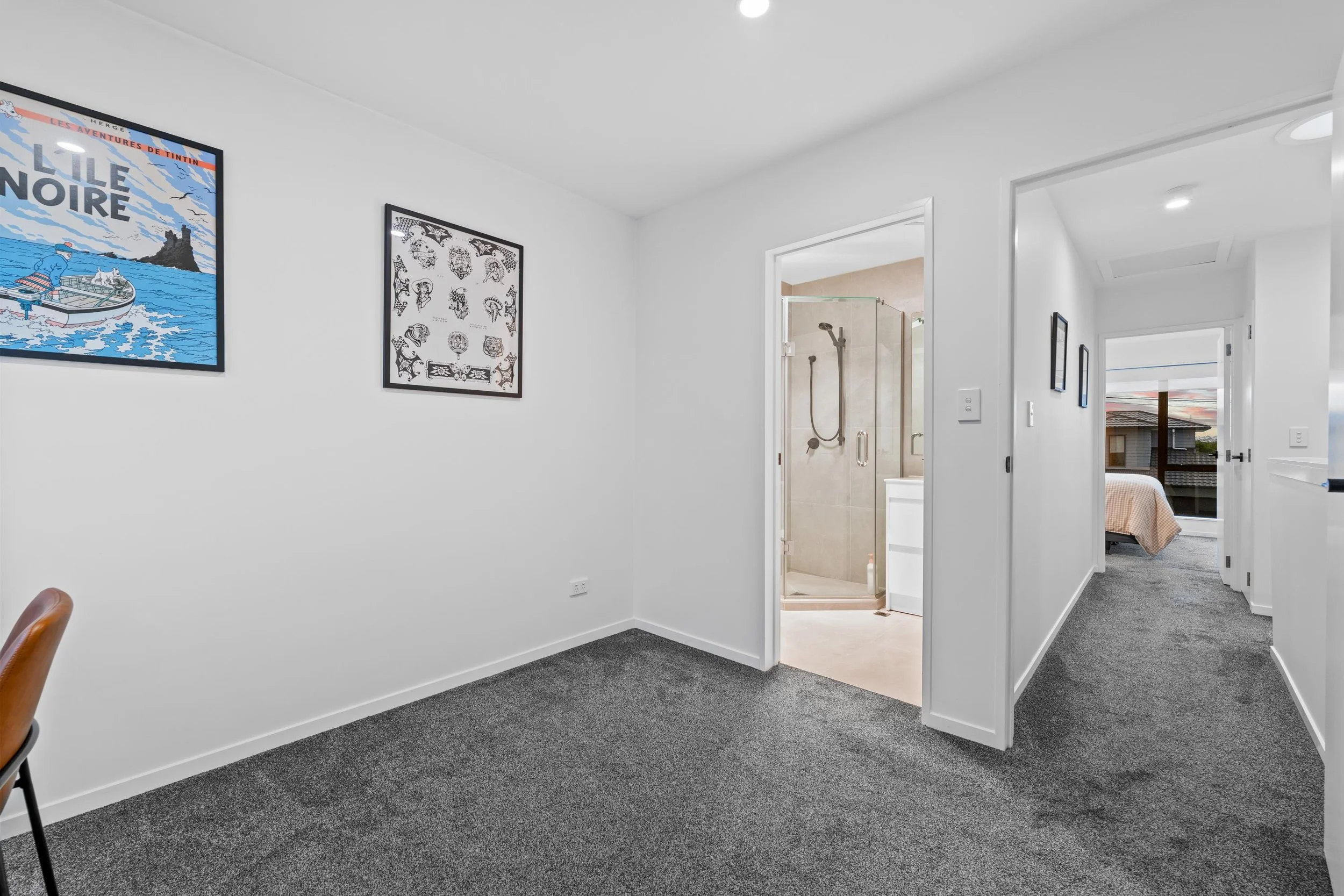 5-1A Royal View Road 12.jpg