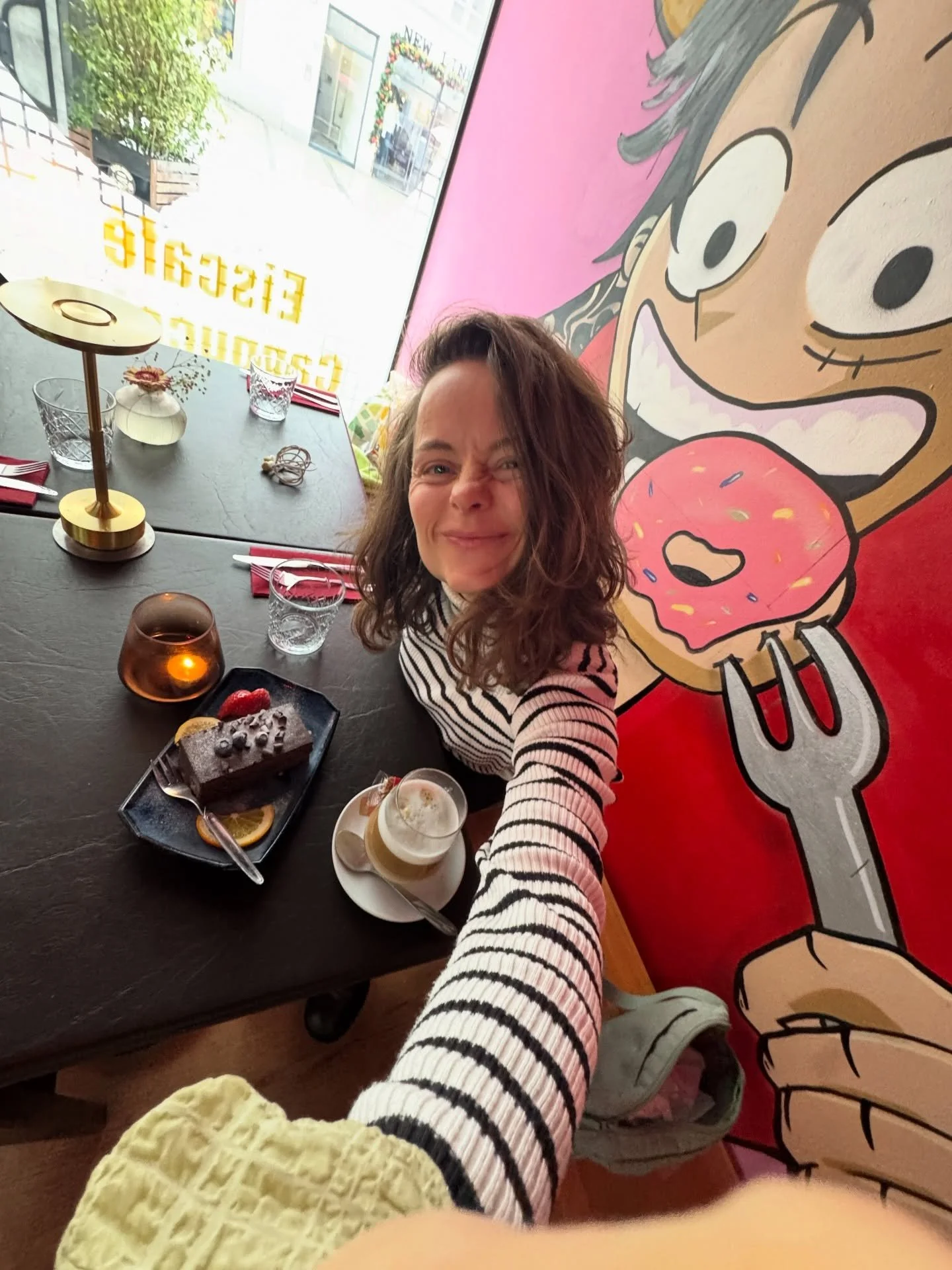 Zwei Wochen jetzt schon als Korrespondentin in Passau &ndash; ich hatte ja etwas Schiss &hellip; ich sag&rsquo;s ehrlich: Es ist toll! Langweilig war&rsquo;s bisher keine Minute. 

Ich war auf spannenden Interviews: 
▶️ In der Katholischen Fakult&aum