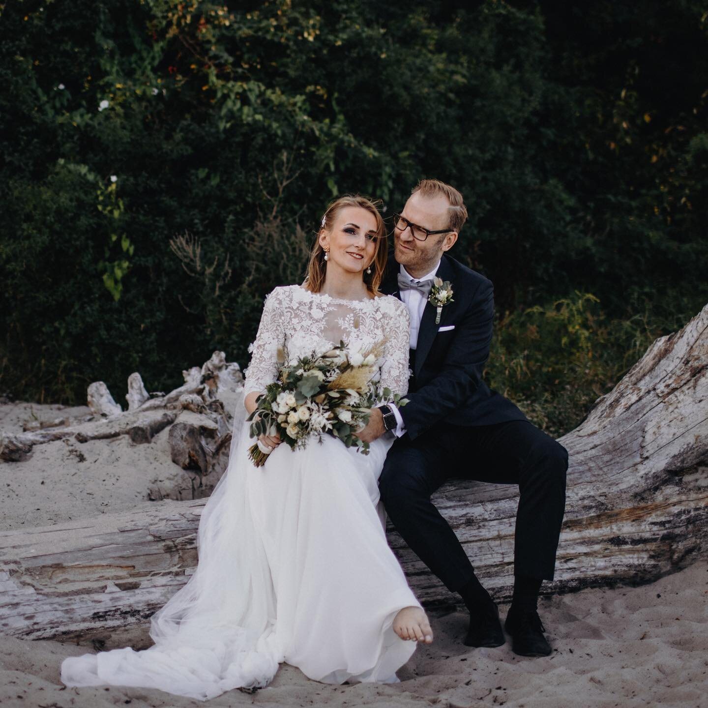 Hold me close, hold me tight
Make me thrill with delight ❤️
. . .

www.zachen-fotografie.de

#weddingphotography #beachwedding #weddingshooting #weddingideas #weddinginspiration #hochzeitsfotografie #schleswigholstein #scharbeutz #wedding #weddingpho