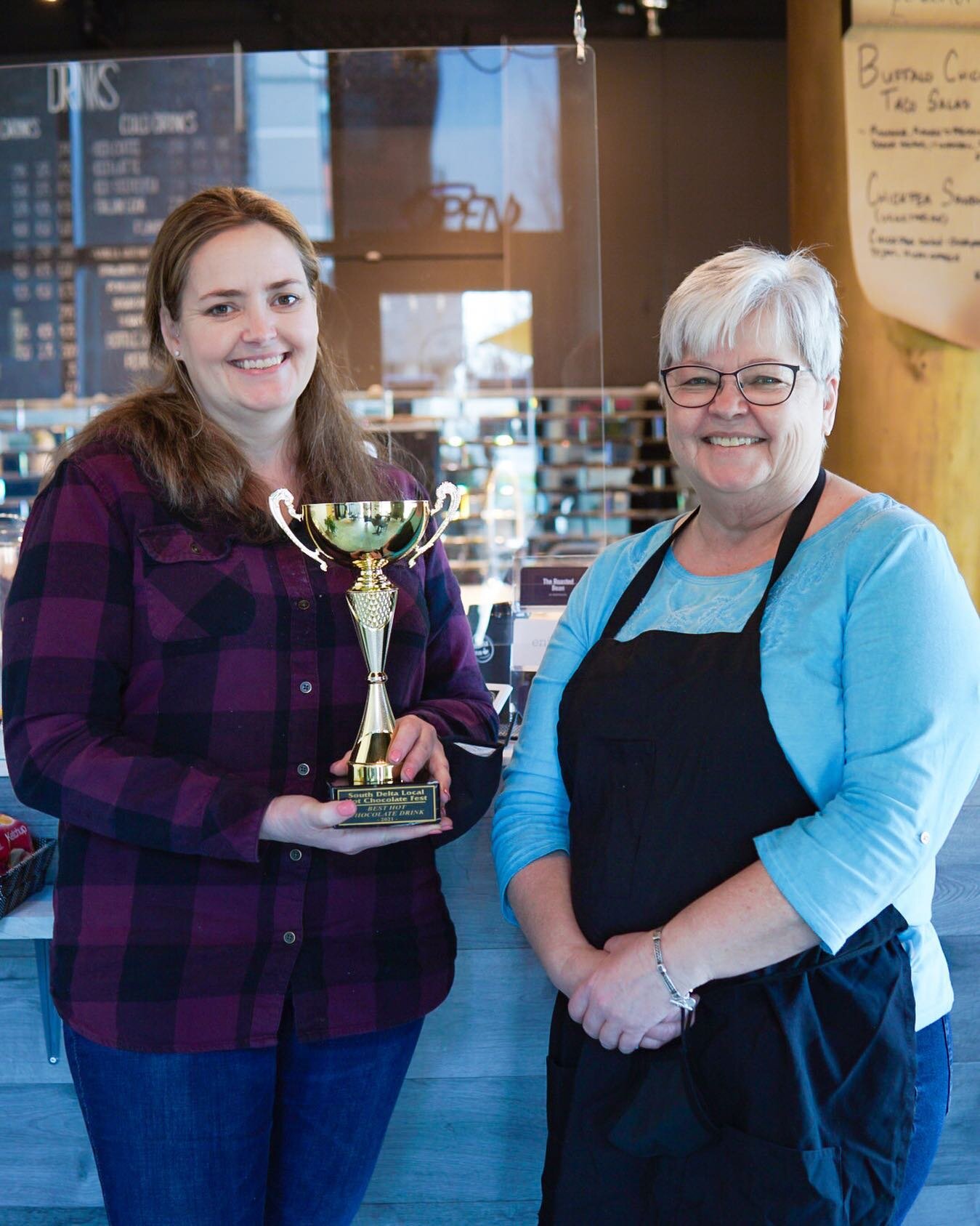 And the Winner of our First South Delta Local Best Hot Chocolate Drink, 2021 is.... Orange Creamsicle Hot Chocolate by @theroastedbeanatnorthgate! Congratulations 🎉 🏆!

Honourable mentions go to @pradocafe @stircoffeehouse and @localzurbancafe!! 

