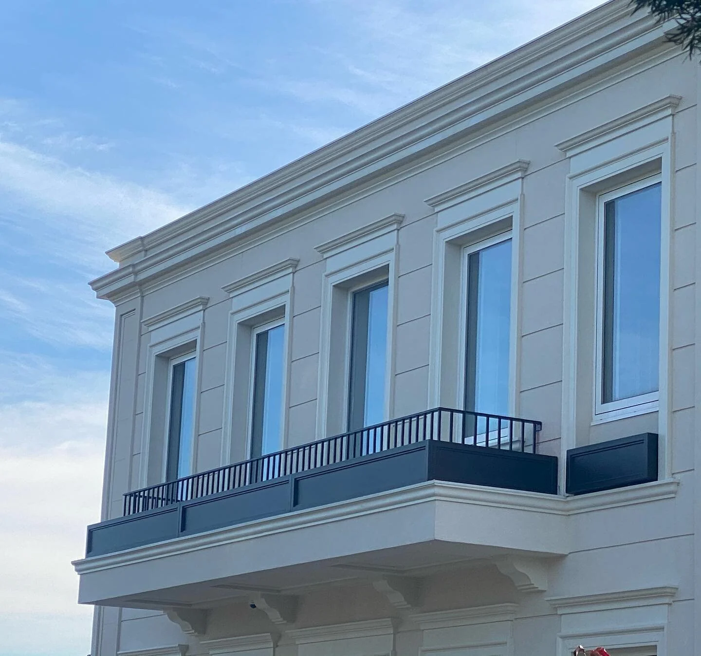 Feature planter boxes and balustrade complimenting the facade of this Traditional home.
.
.
Built by: @alconstructions 
Designed by: @wall_architects
.
.
#construction #fabrication #metalwork #design #architecture #powdercoating #darkbronze #builder 