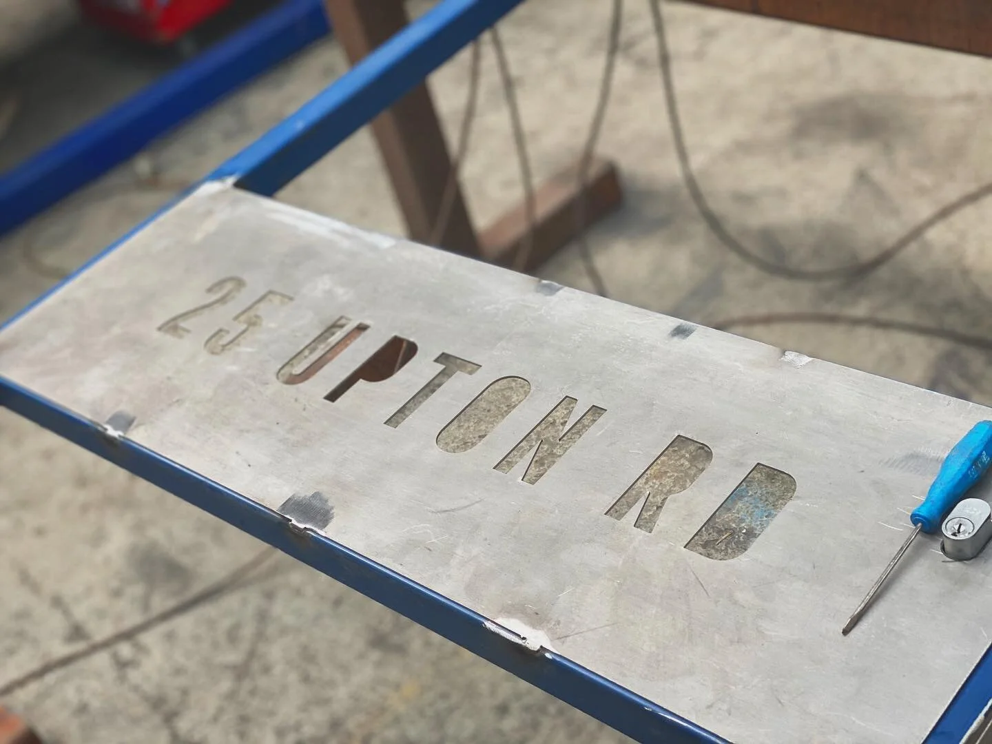 Excited to see this feature entry door come to life for @uptongirl_  cafe and milkbar in Windsor opening soon. ☕️ 
.
.
#cafe #milbar #melbourne #shopfitout #metalwork #steel #steeldoor #lasercut #design #architecture #building #construction #shop #we
