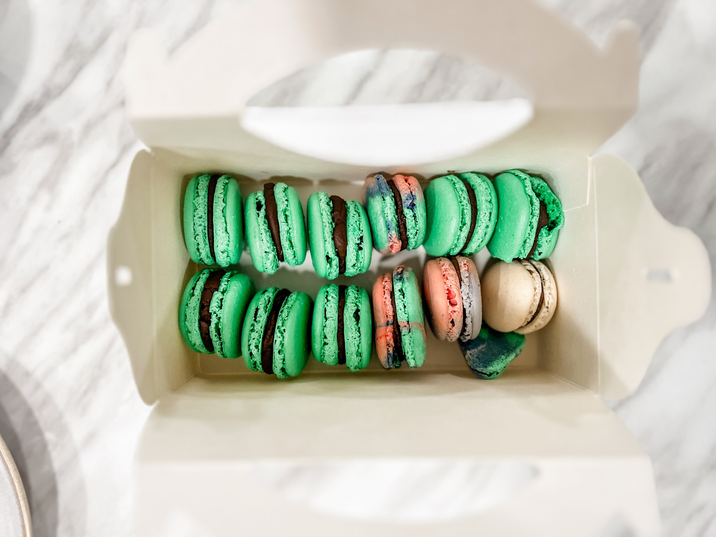 macaroons paris.JPG