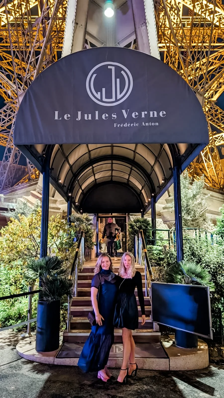 jules verne paris 3.JPG