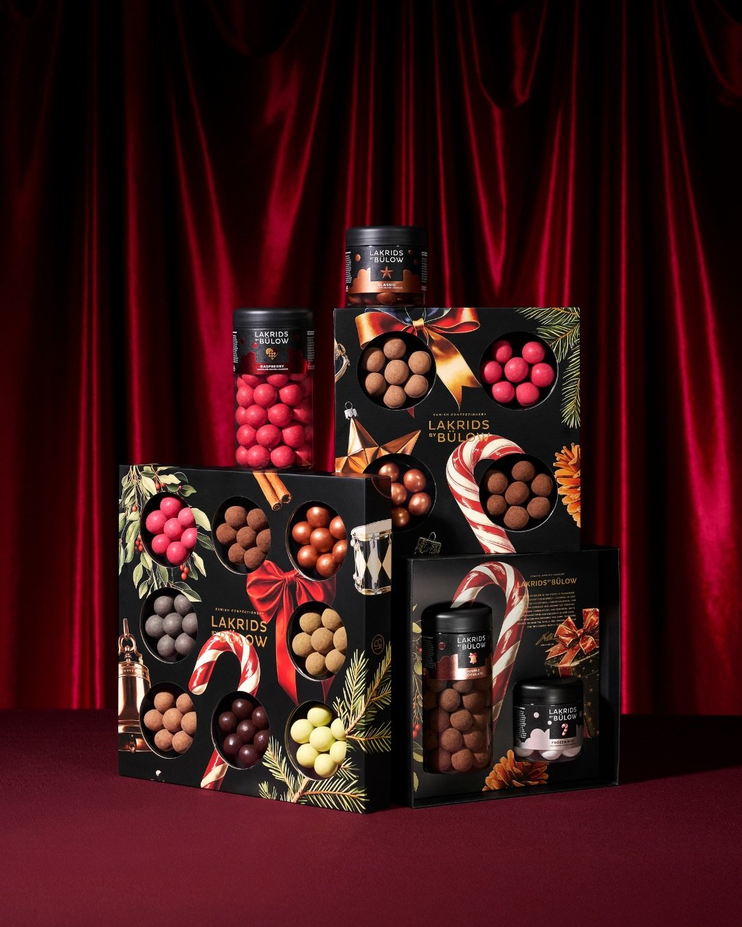 🎄✨ Christmas is right around the corner, and we&rsquo;re celebrating the only way we know how&hellip; with gourmet chocolate-coated liquorice 🍫🖤

This season, our client @lakridsbybulow is stealing the spotlight - and believe it or not, our team h