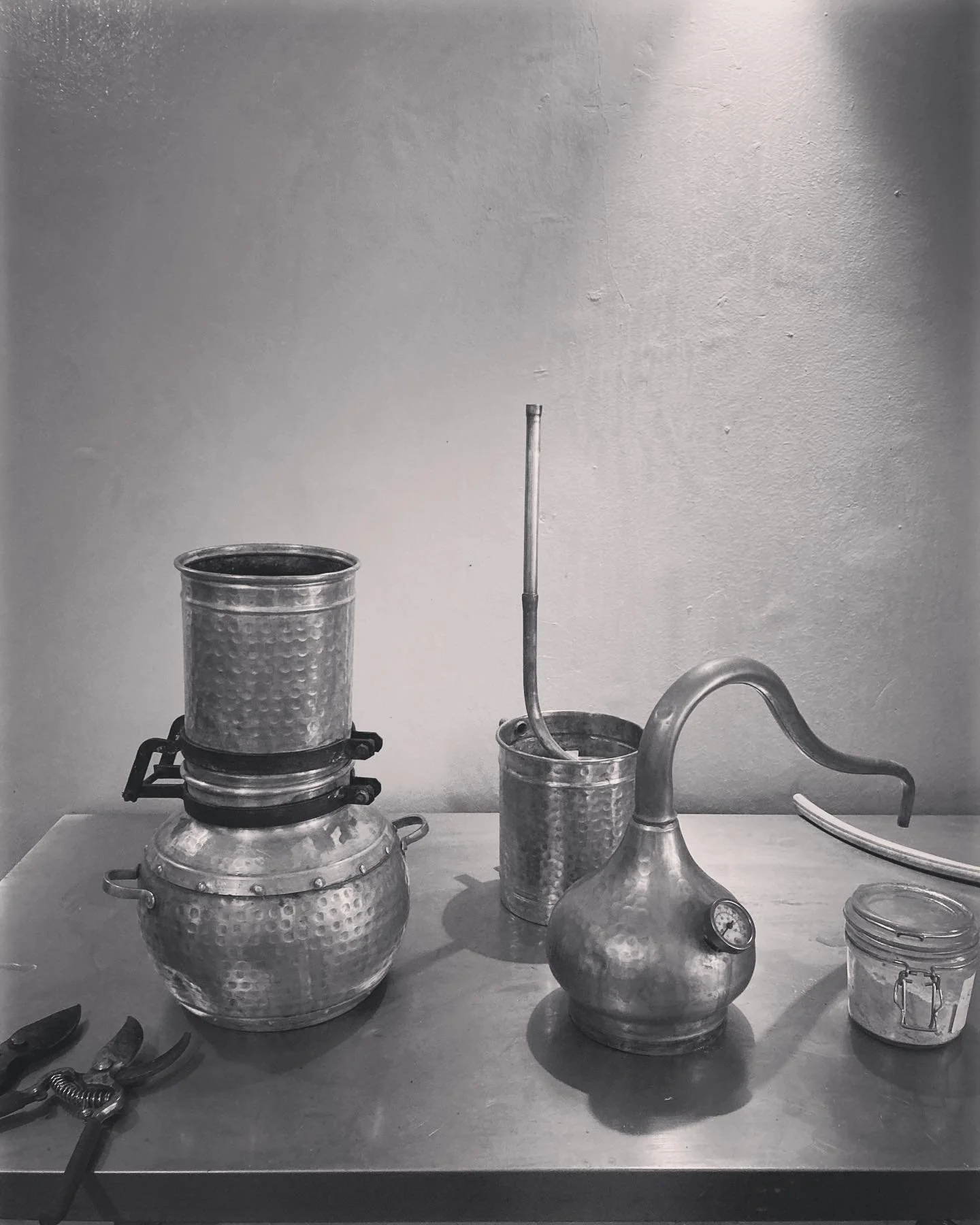 Earlier this week myself, @thehappyhermit and @technoange learned how to make hydrosols using a copper alembic still. 

Distilling plants is something i&rsquo;ve been keen to try over the past couple of years, particularly as I become more interested
