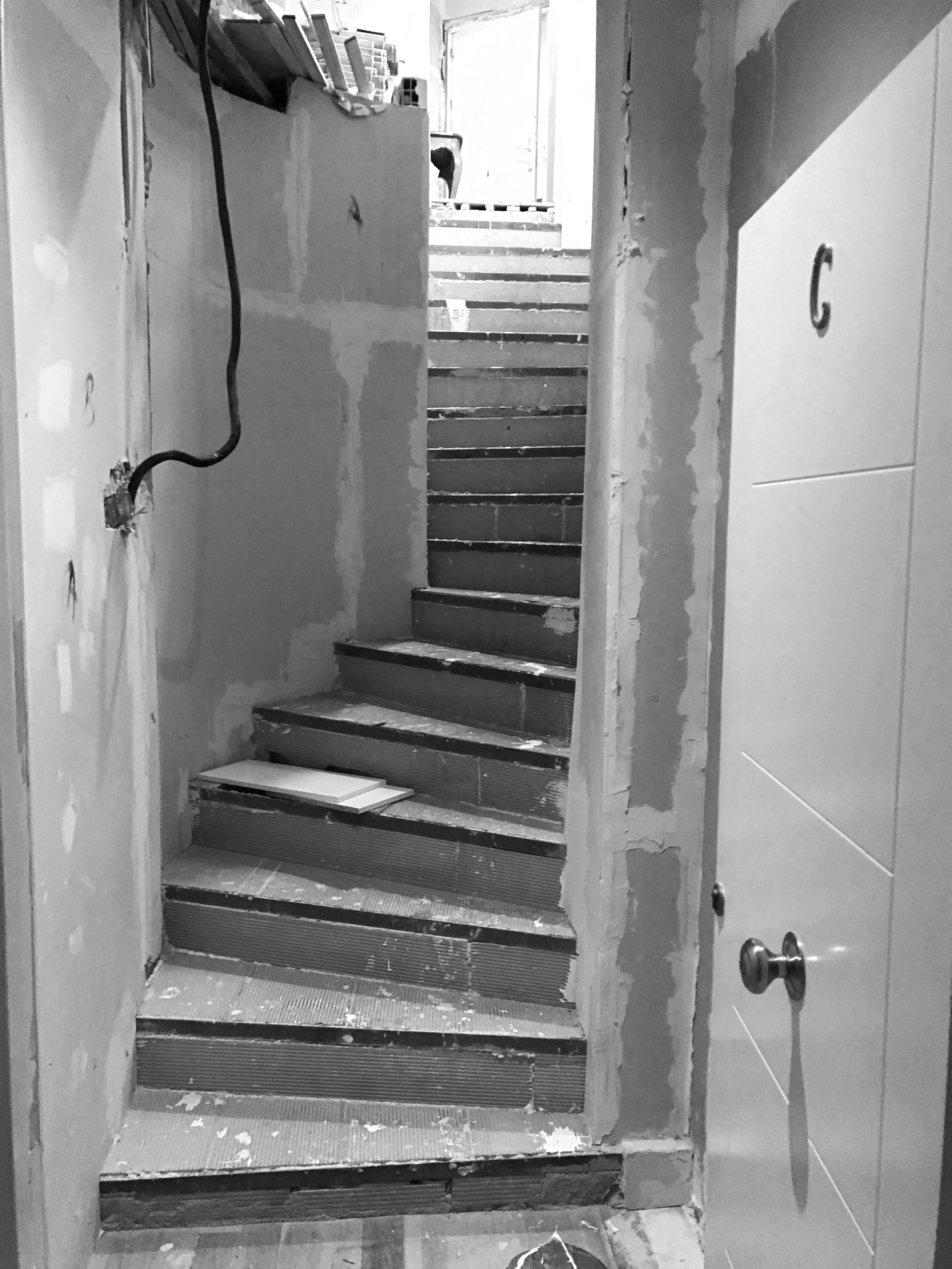 Escalera anterior 