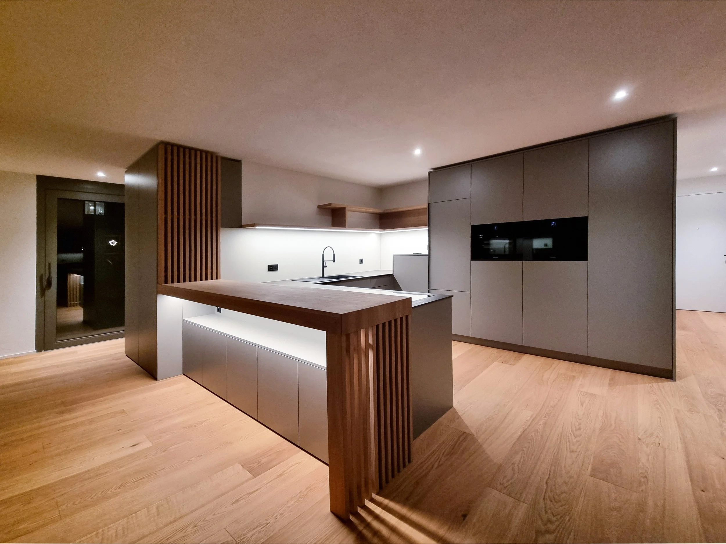 Einfamilienhaus_Einsiedeln_ Innenarchitektur.jpg