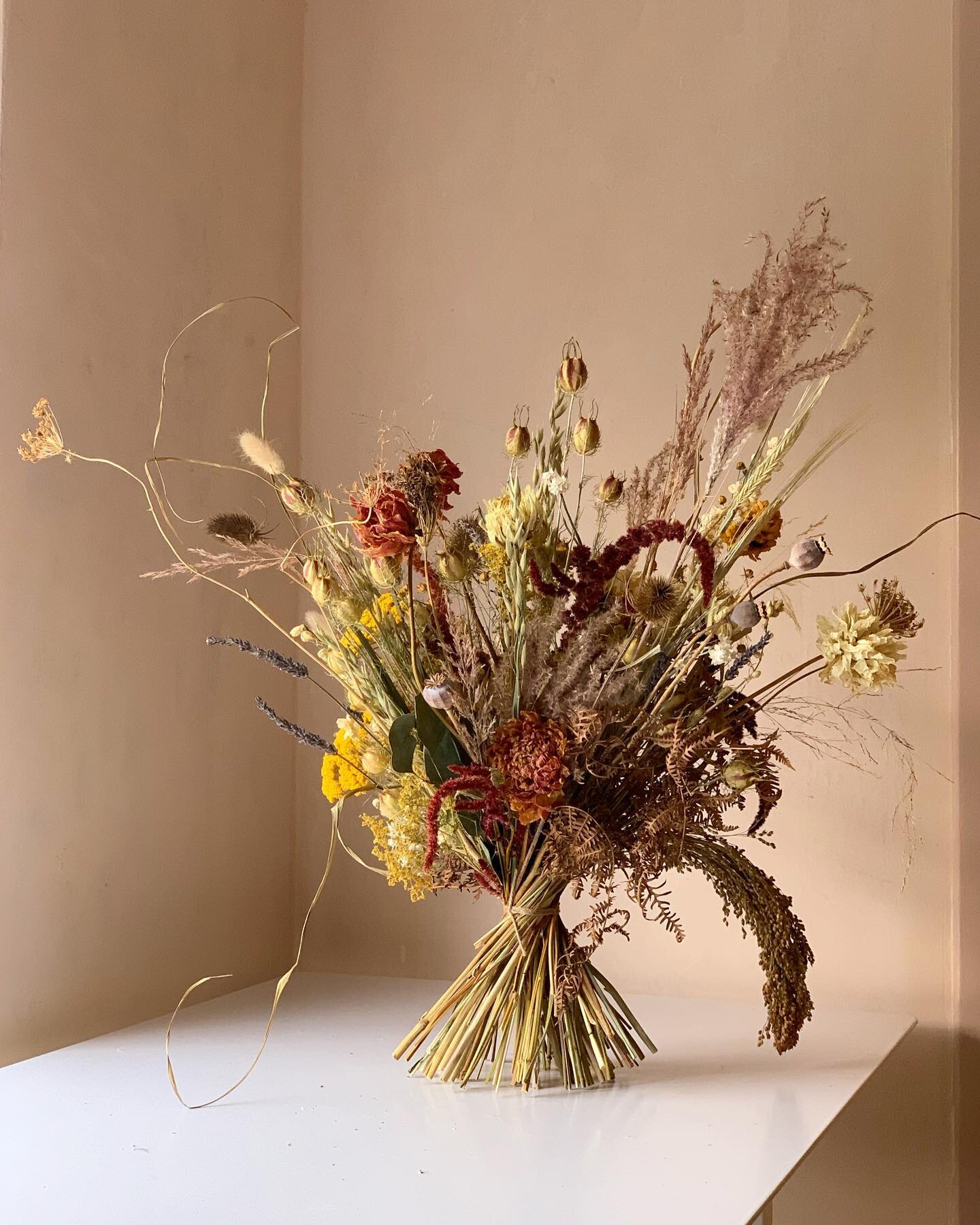 Creating with everlasting flowers is something I do throughout the year, even when fresh local flowers are more plentiful and available. I love the textures and delicate colours they offer; and of course dried floral pieces don&rsquo;t require water 