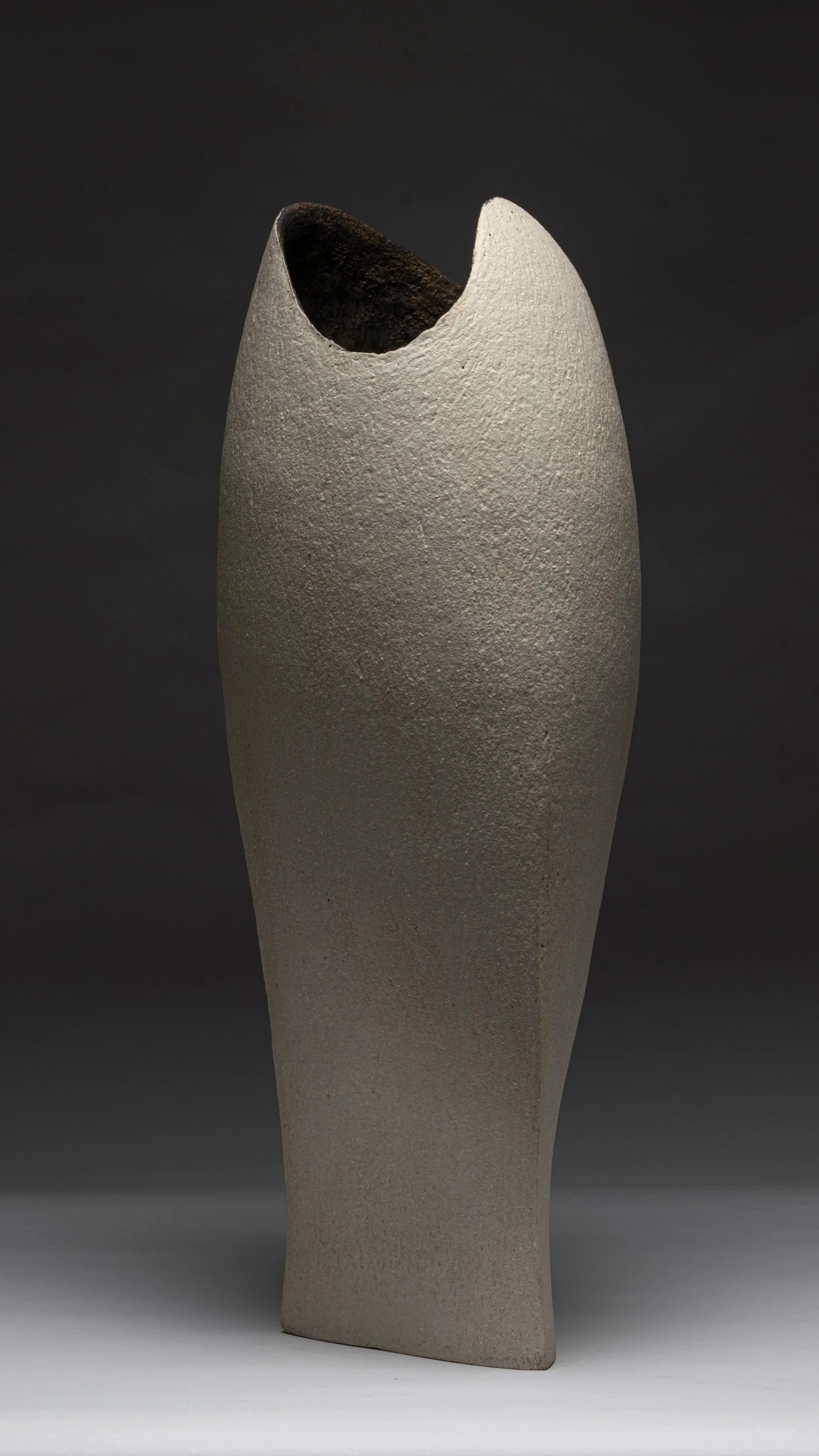 Monumental+Vessel+Stoneware++Ht+585mm+Peter+Smith+%C2%A32600.jpg