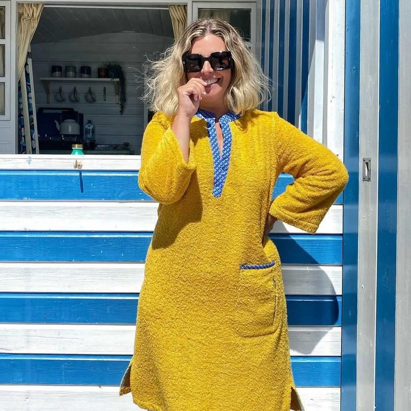 Domino Mustard in front of the beach hut